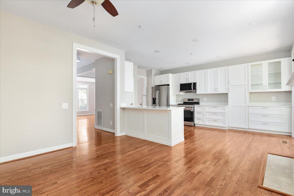 COUNTRY CREEK - Residential