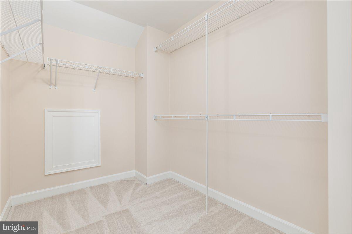 COUNTRY CREEK - Residential