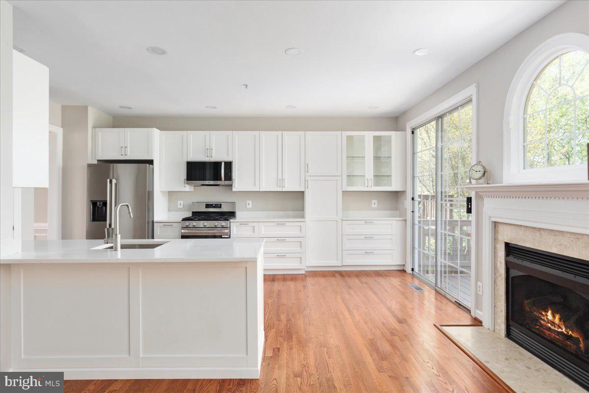 COUNTRY CREEK - Residential