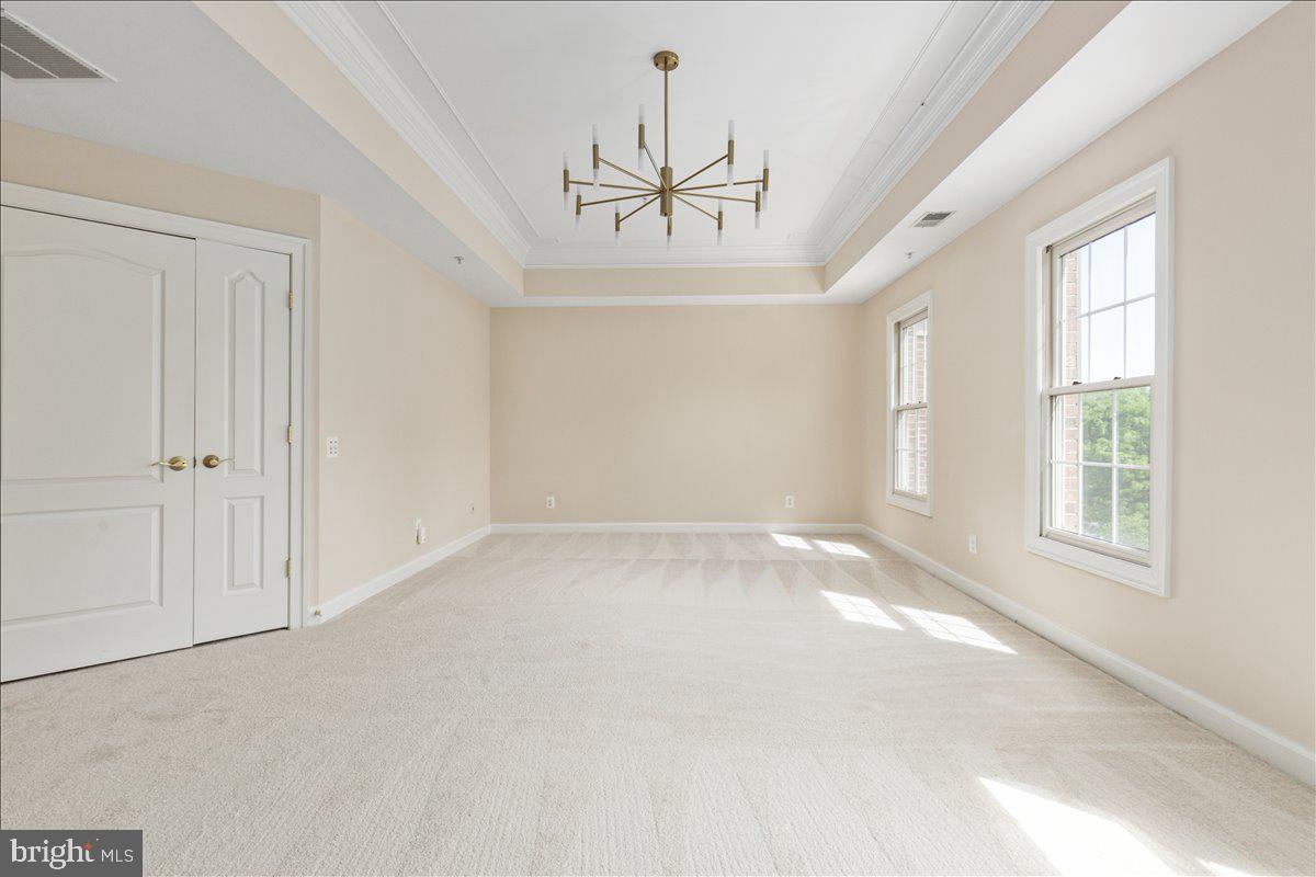 COUNTRY CREEK - Residential