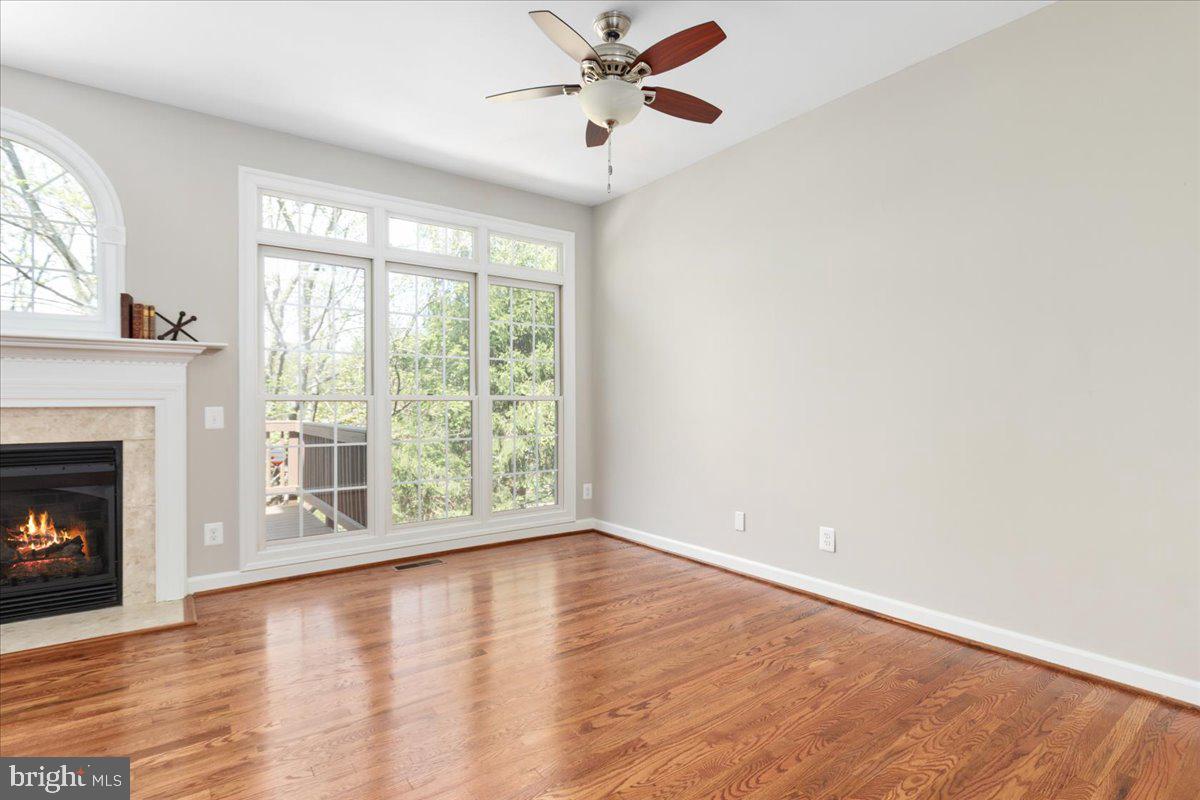 COUNTRY CREEK - Residential