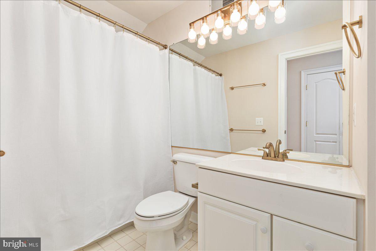 COUNTRY CREEK - Residential