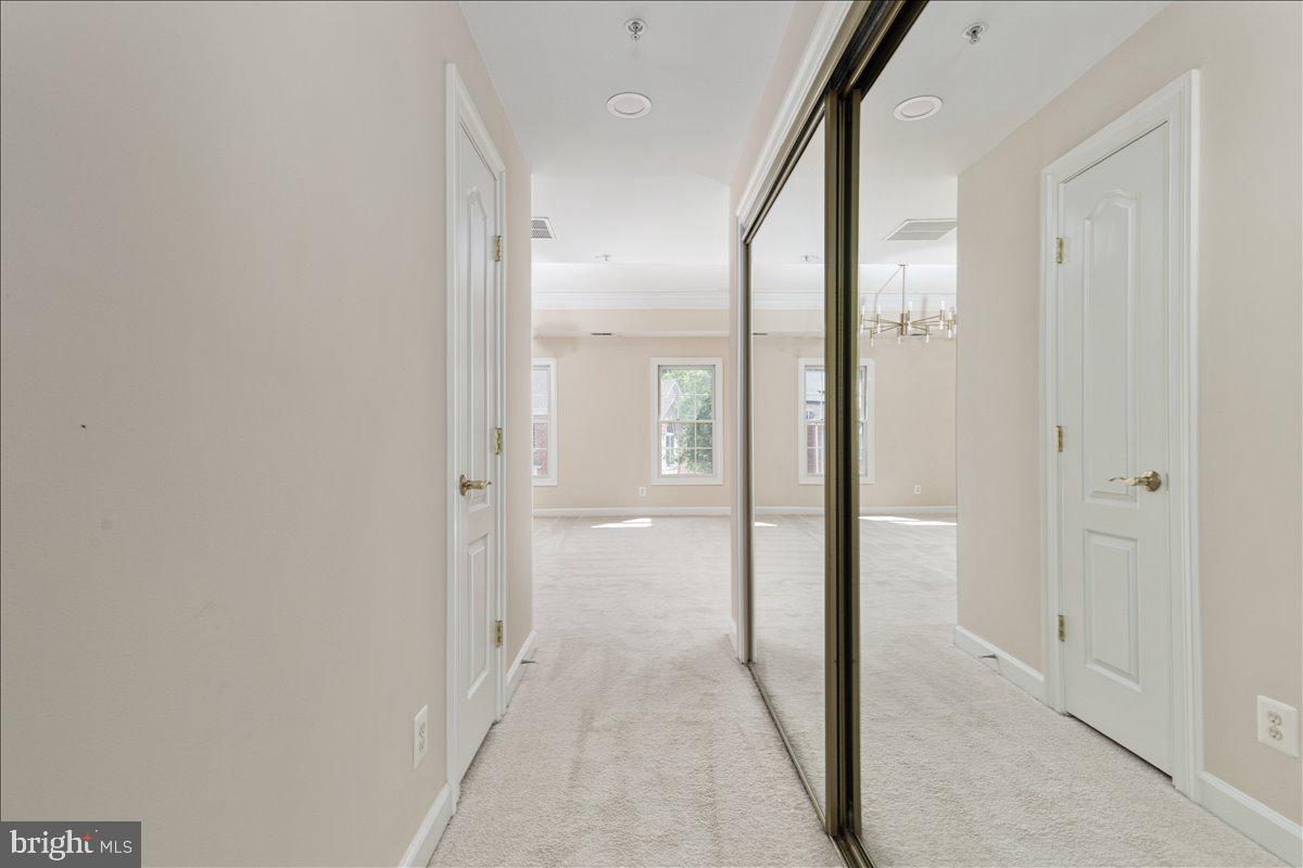 COUNTRY CREEK - Residential