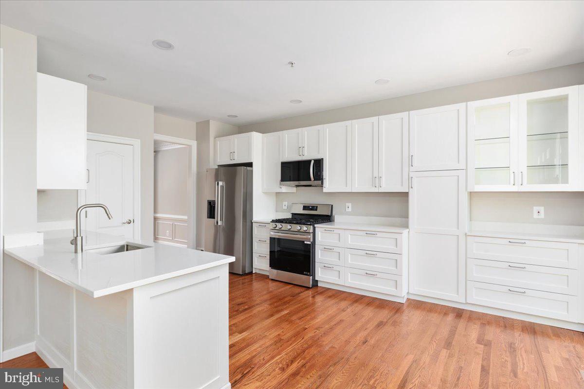 COUNTRY CREEK - Residential