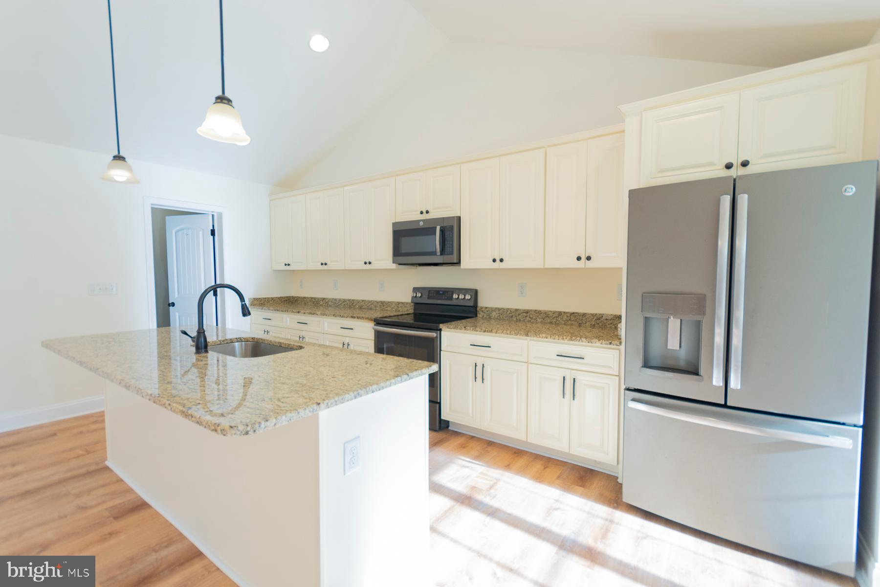 GLENN MEADOWS - Residential