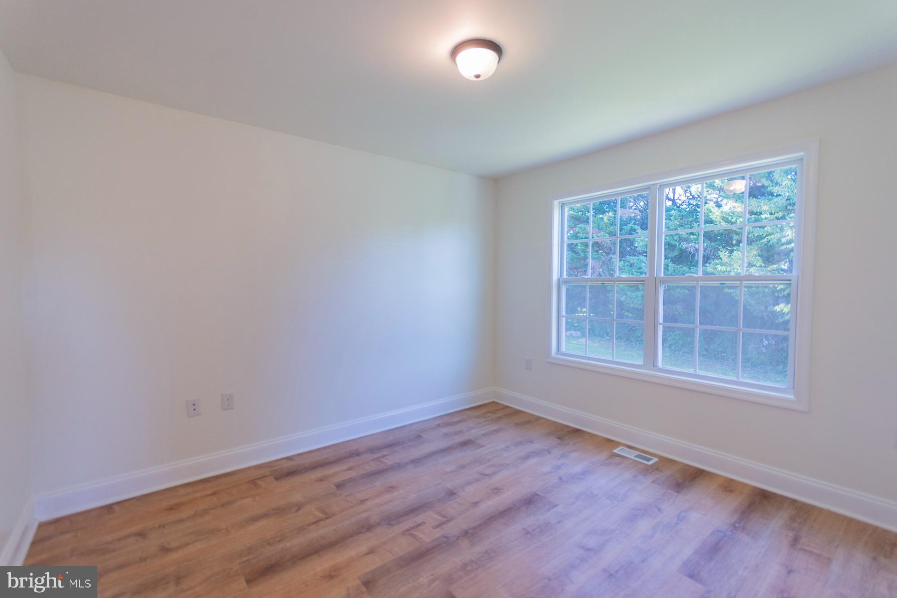 GLENN MEADOWS - Residential