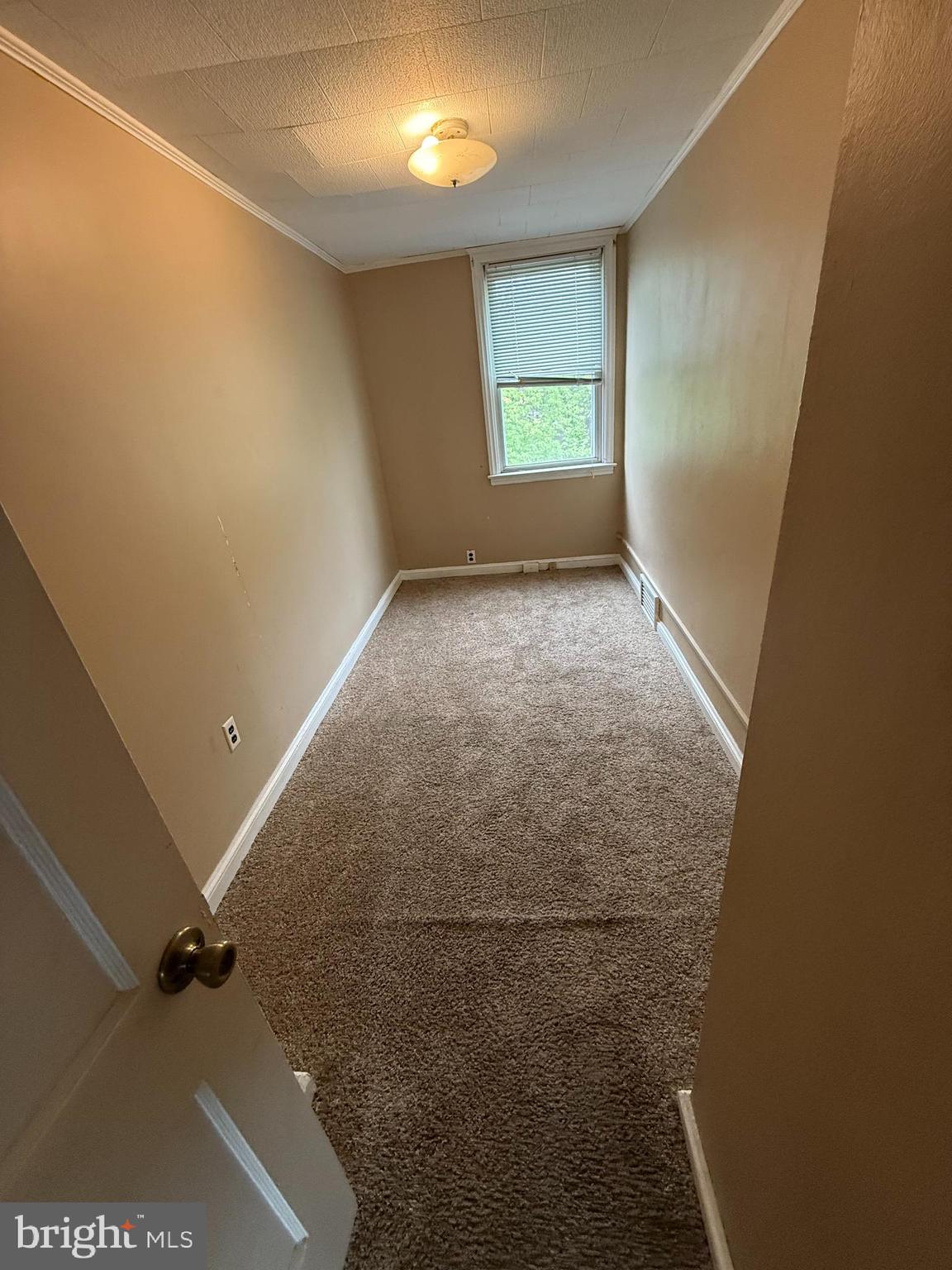 LANSDOWNE PARK - Residential