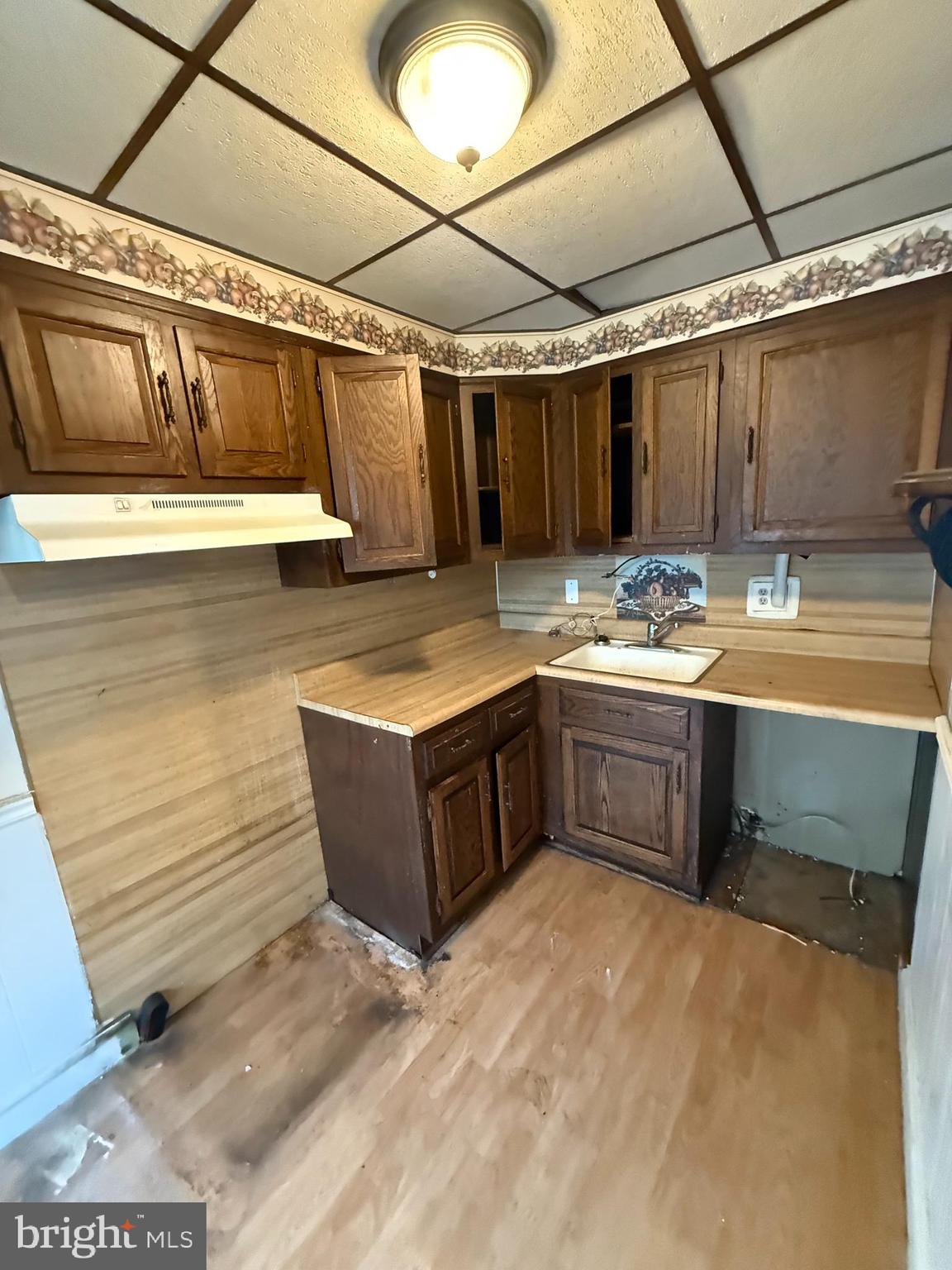 LANSDOWNE PARK - Residential