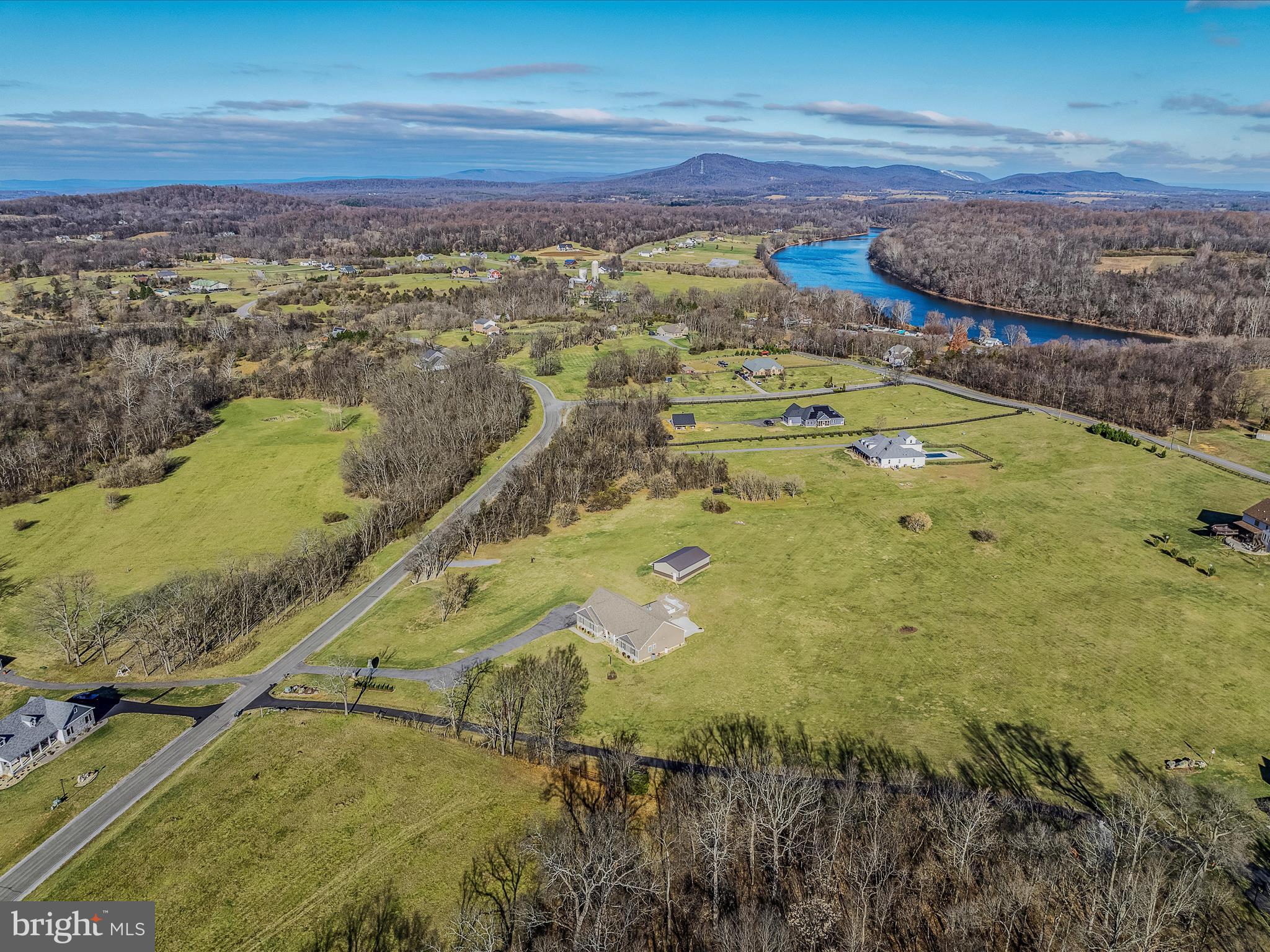 CROSSINGS ON THE POTOMAC - Residential