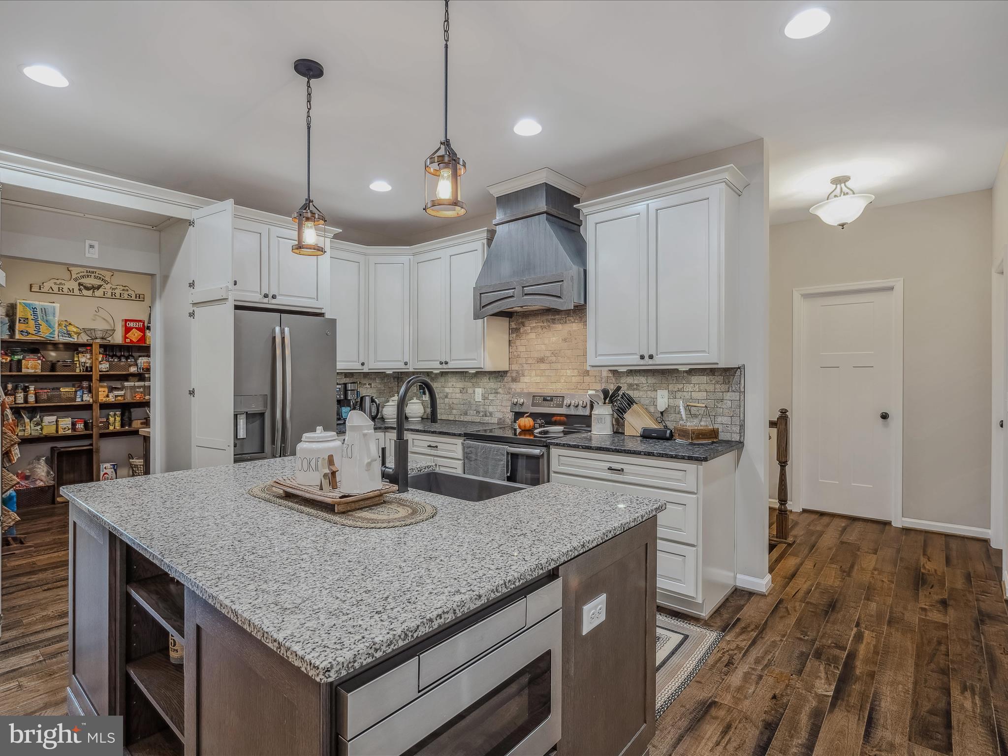 CROSSINGS ON THE POTOMAC - Residential