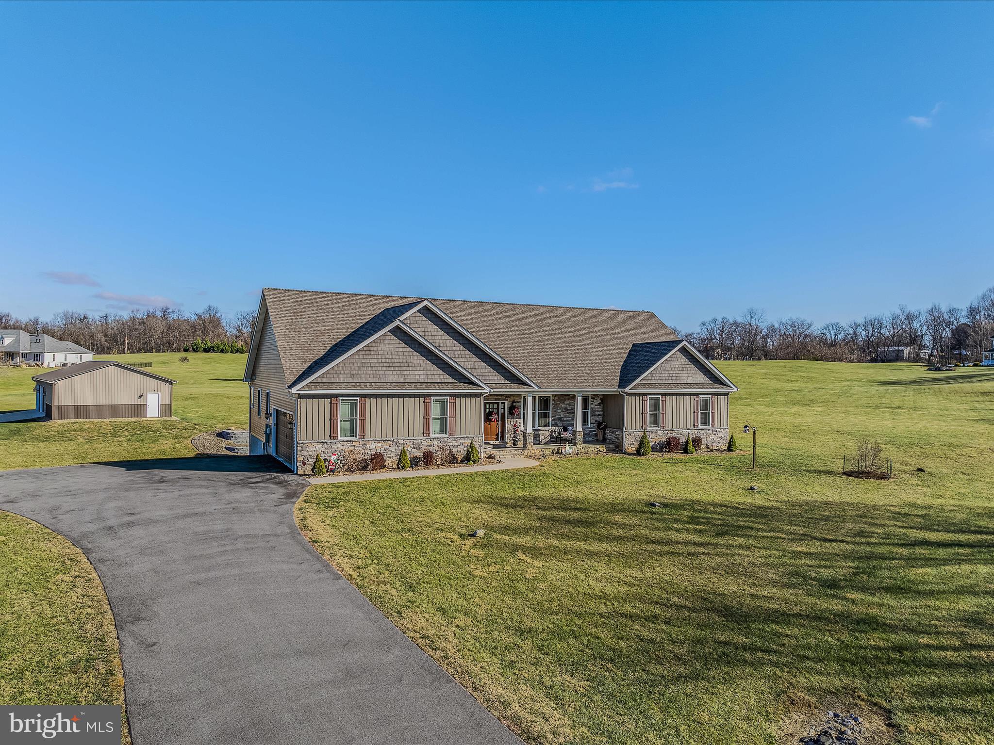 CROSSINGS ON THE POTOMAC - Residential