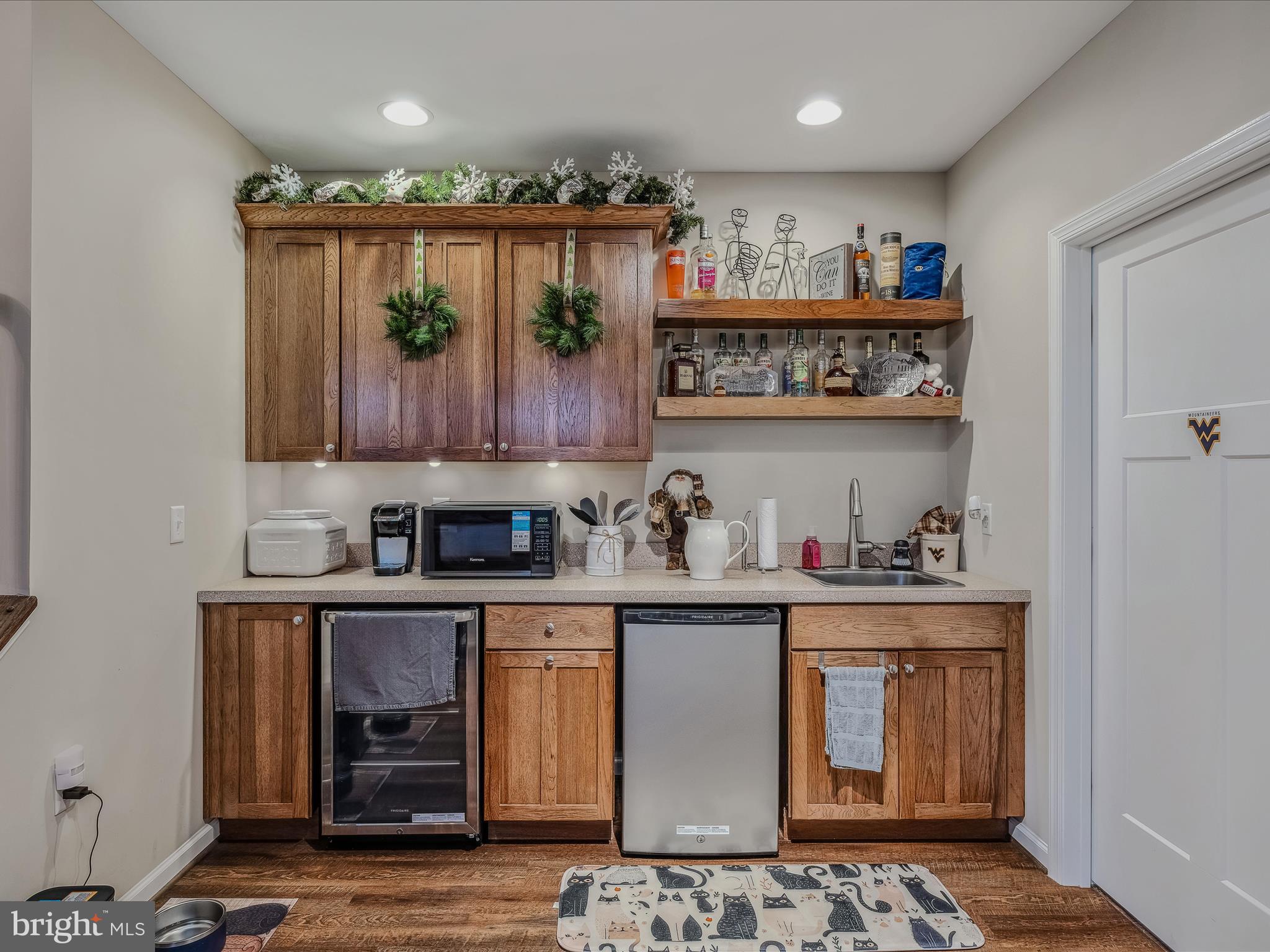 CROSSINGS ON THE POTOMAC - Residential