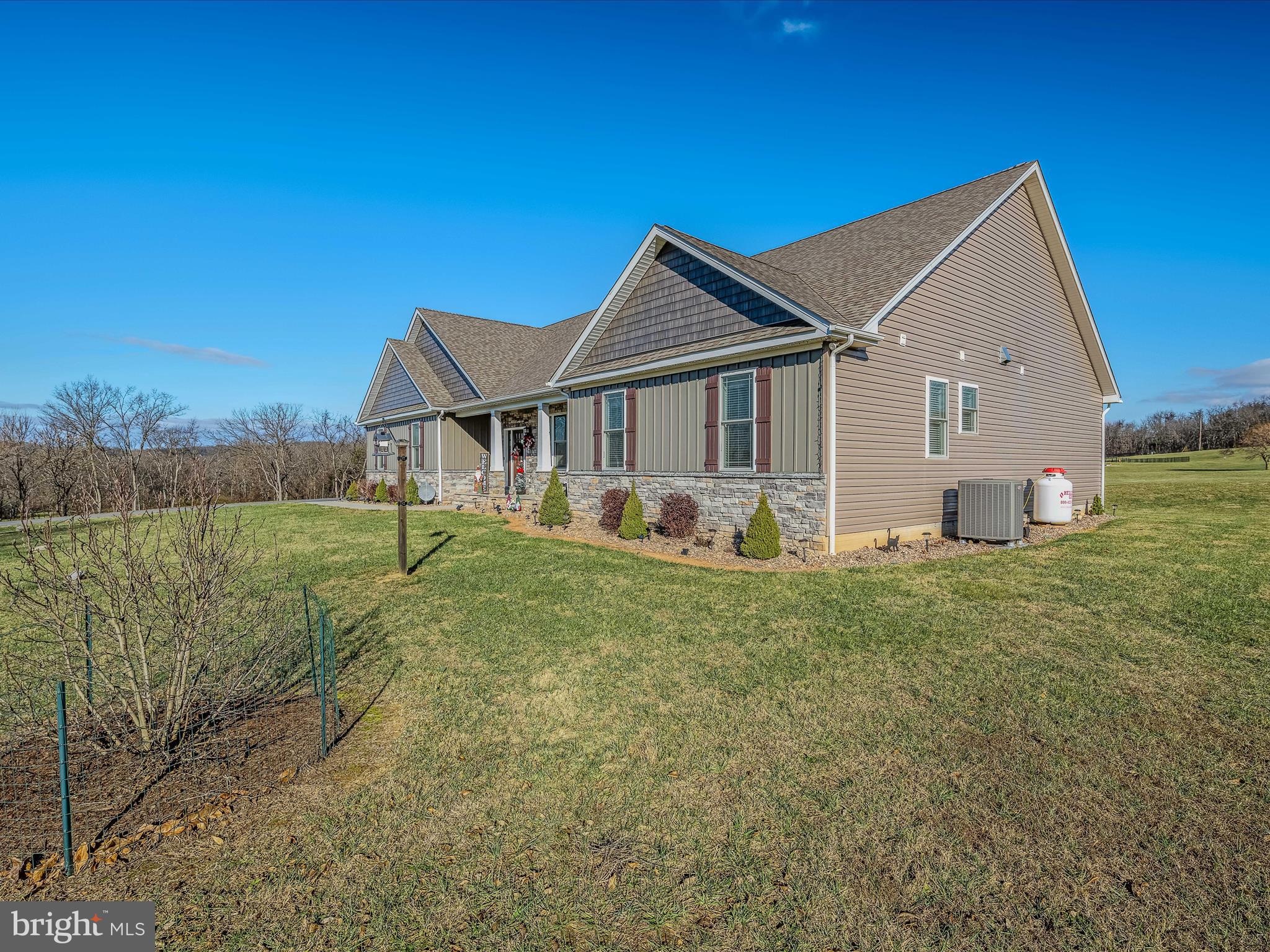 CROSSINGS ON THE POTOMAC - Residential