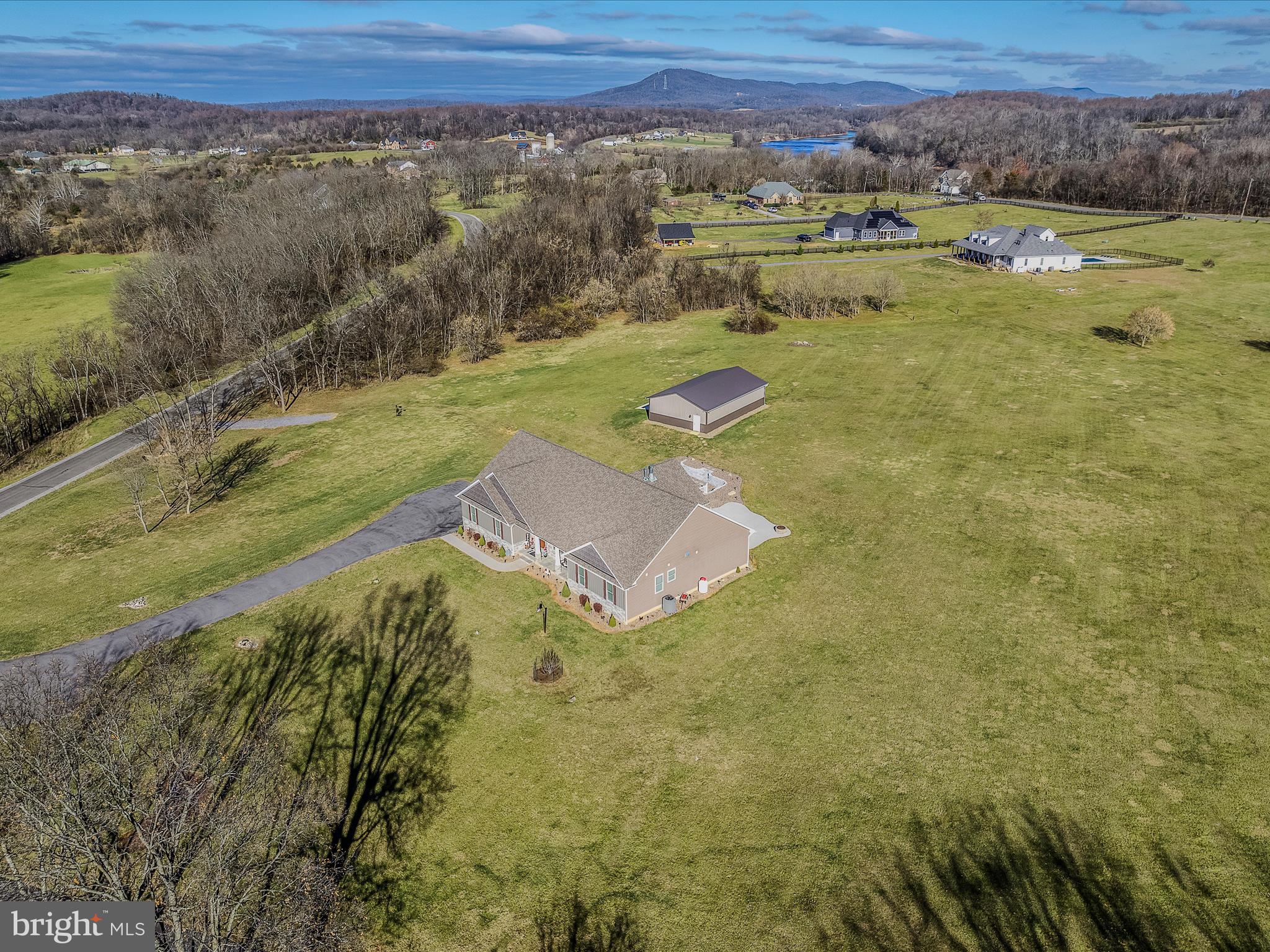 CROSSINGS ON THE POTOMAC - Residential