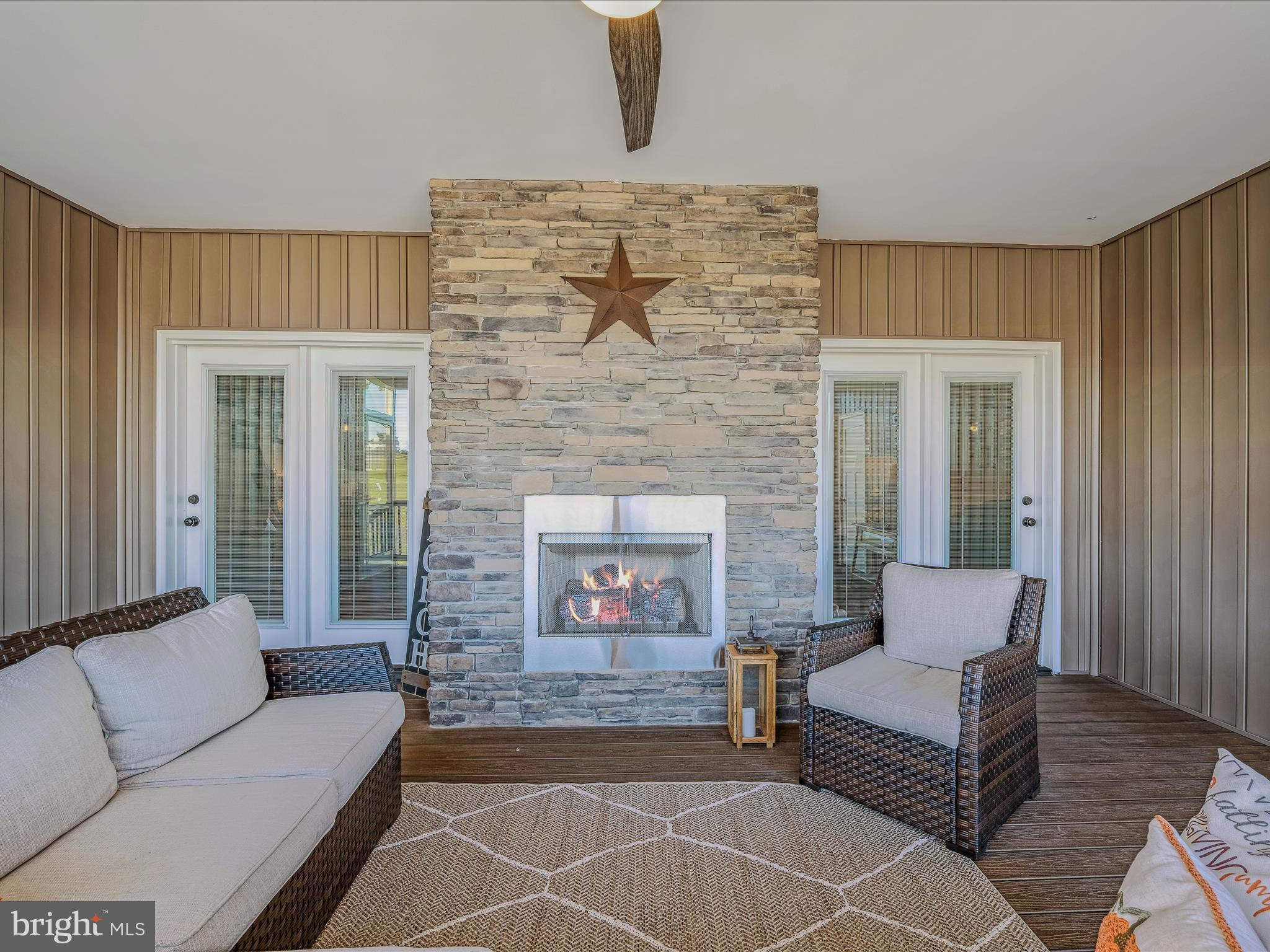 CROSSINGS ON THE POTOMAC - Residential