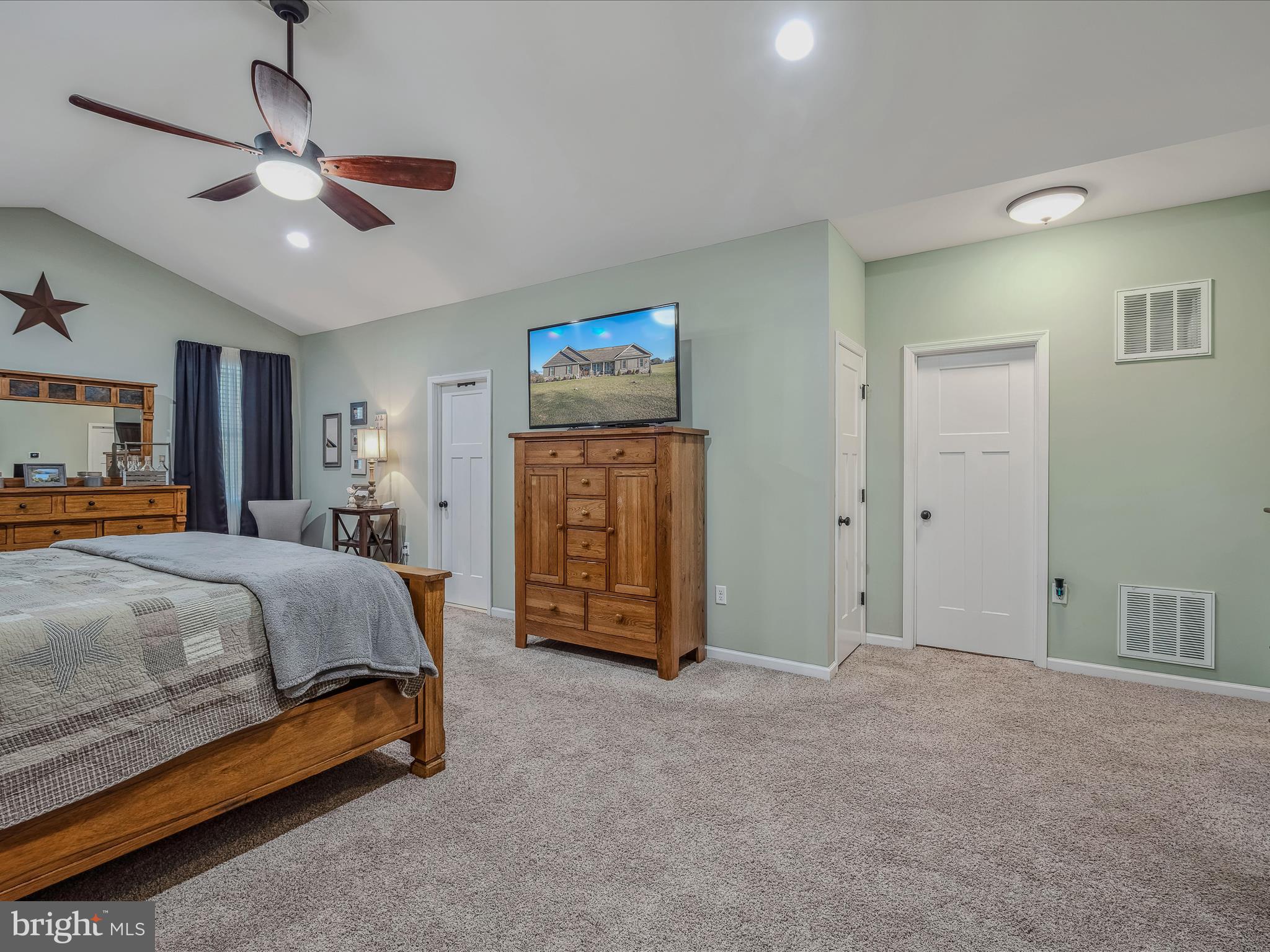 CROSSINGS ON THE POTOMAC - Residential