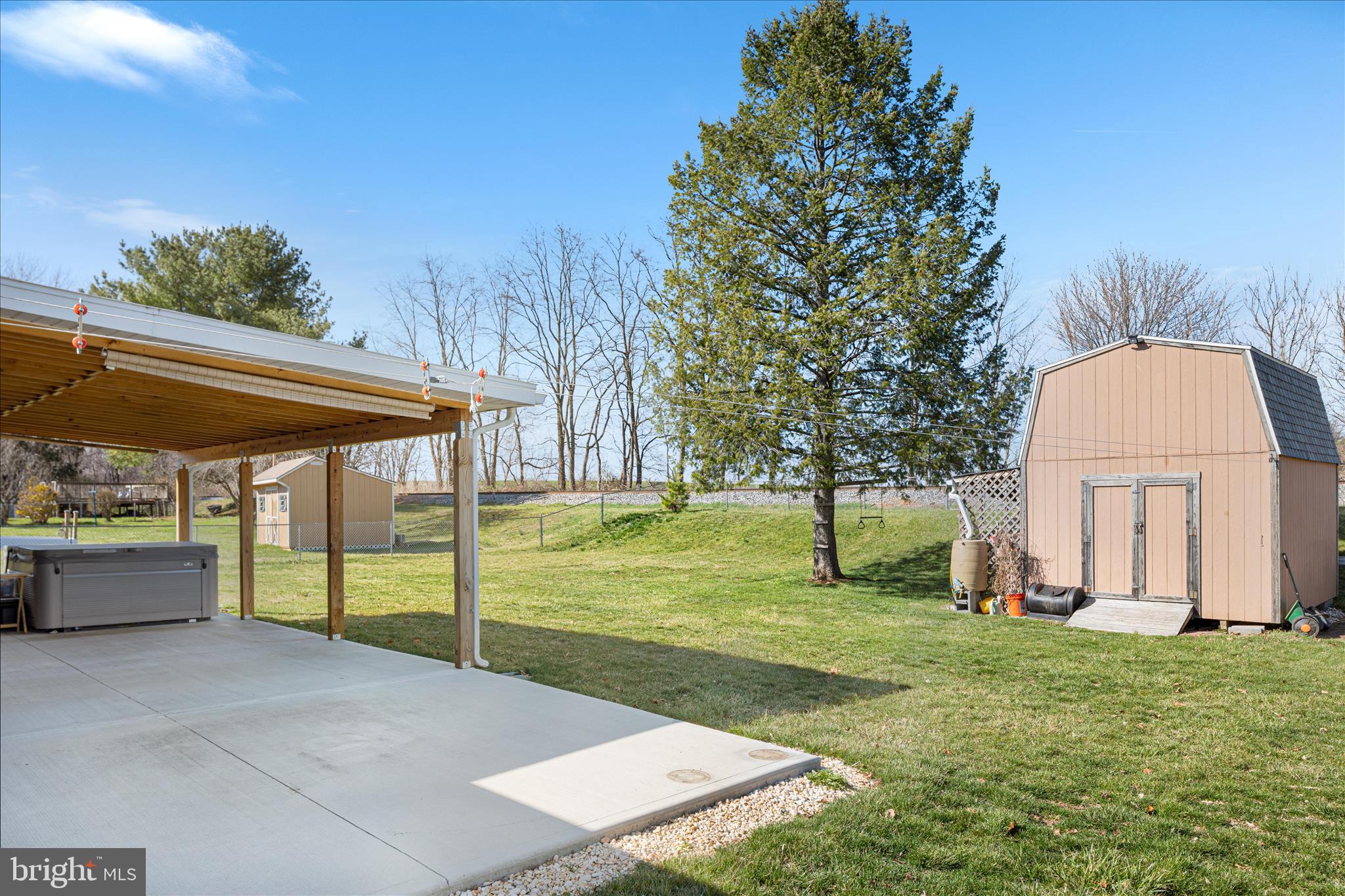 HOLIDAY ACRES - Residential