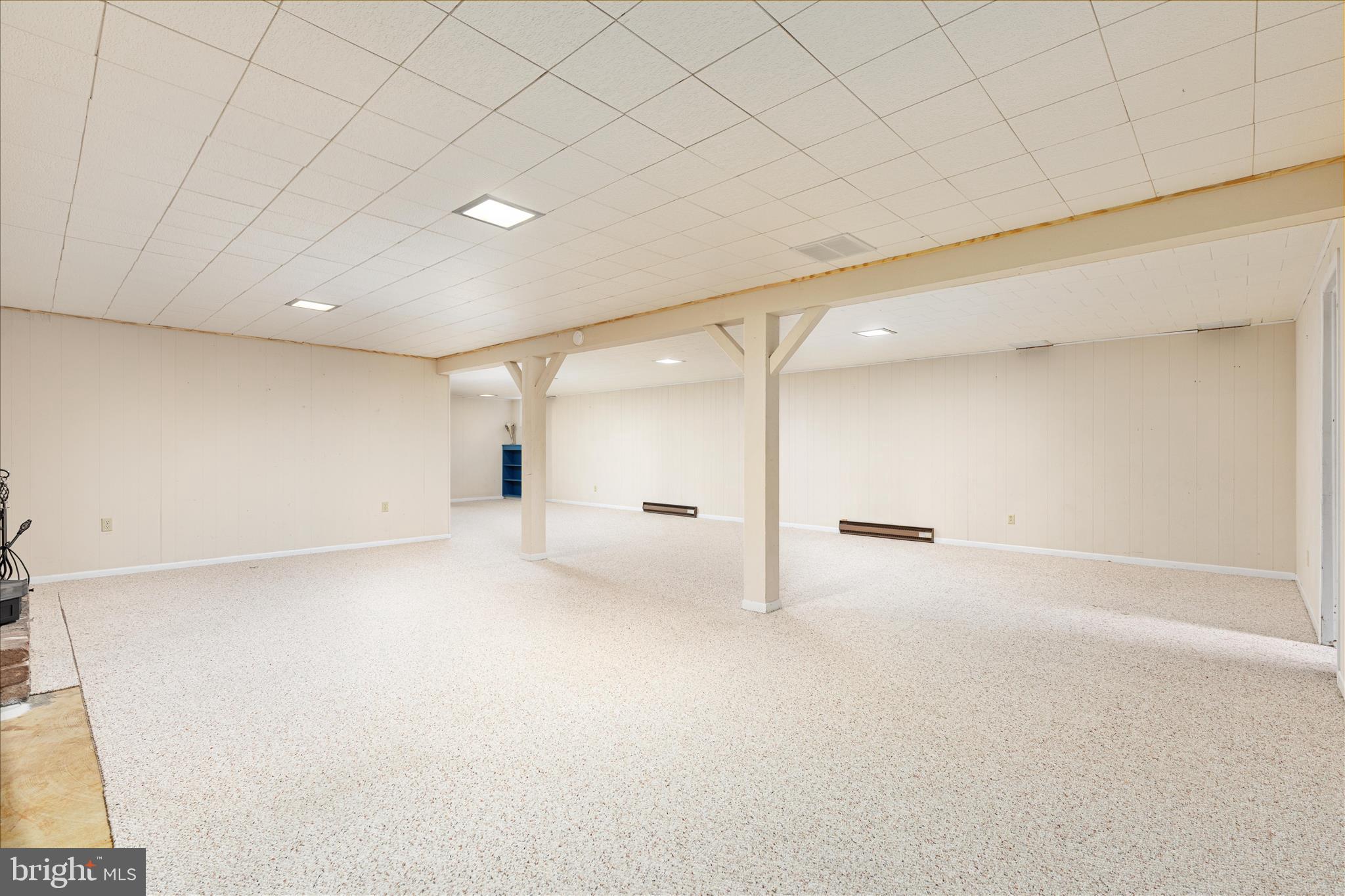 HOLIDAY ACRES - Residential