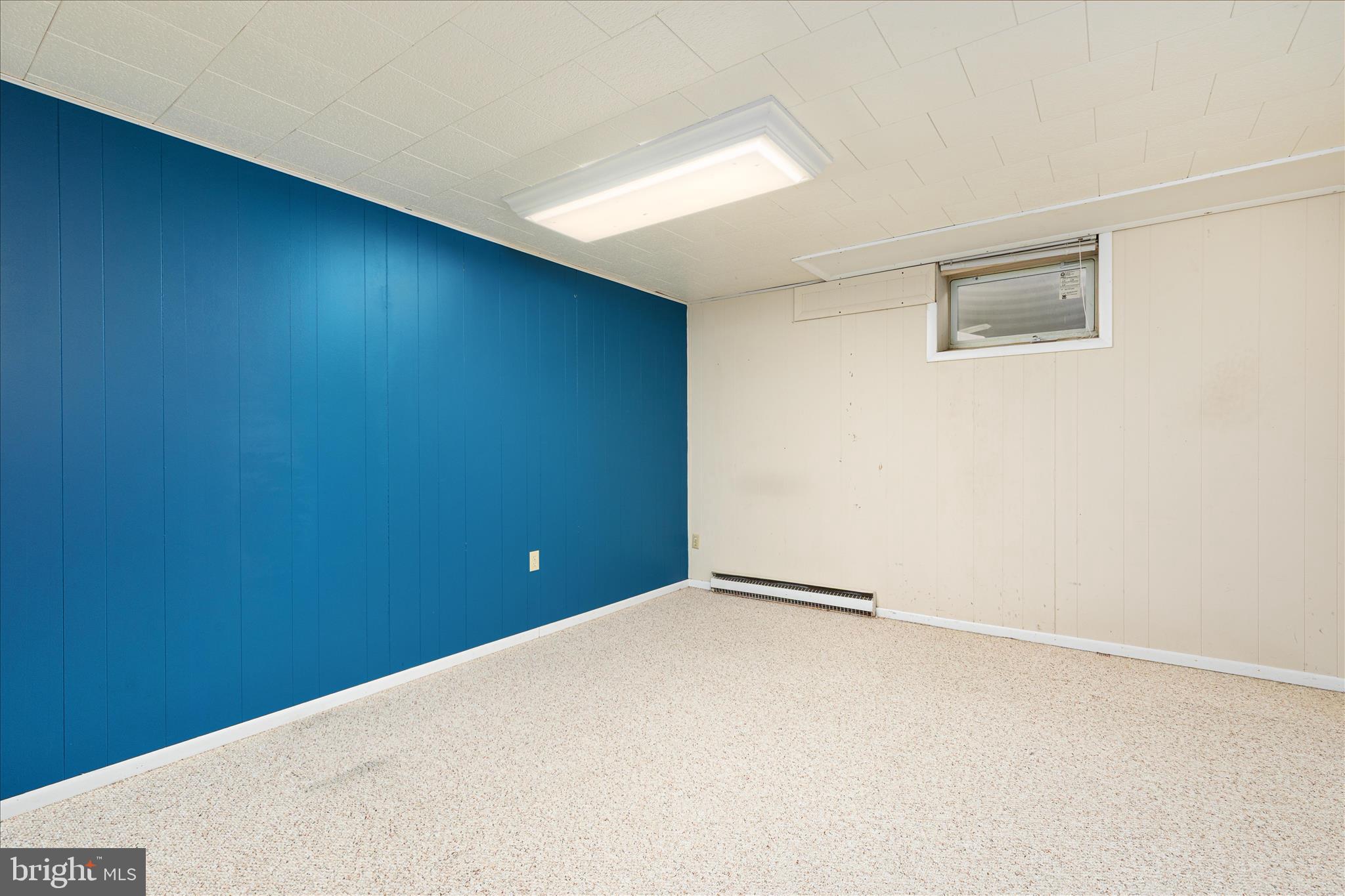 HOLIDAY ACRES - Residential