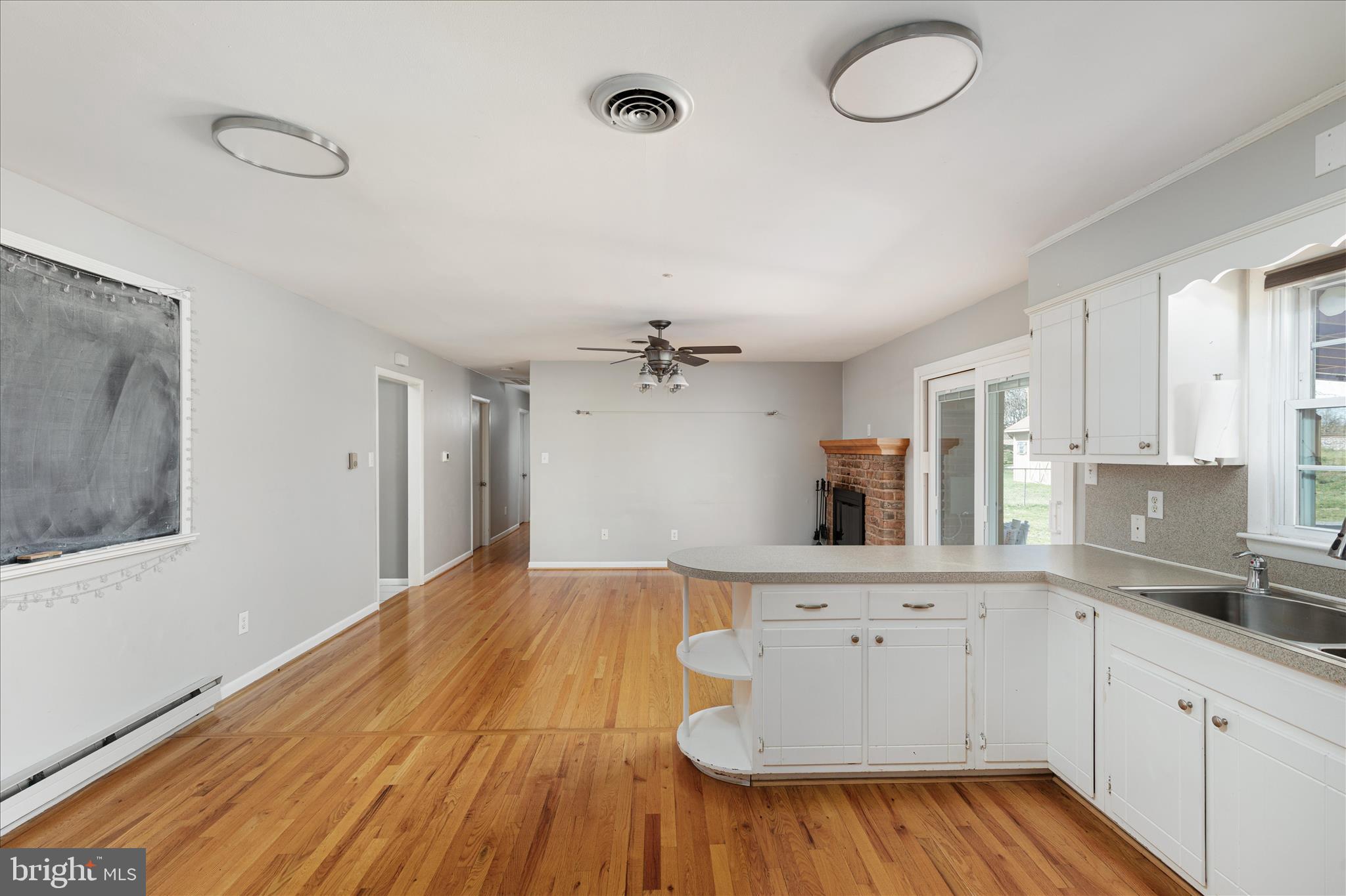 HOLIDAY ACRES - Residential