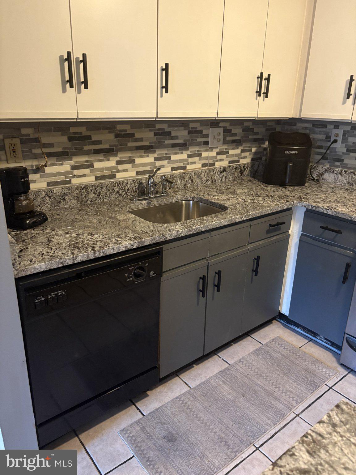 1302 DIAMOND DRIVE