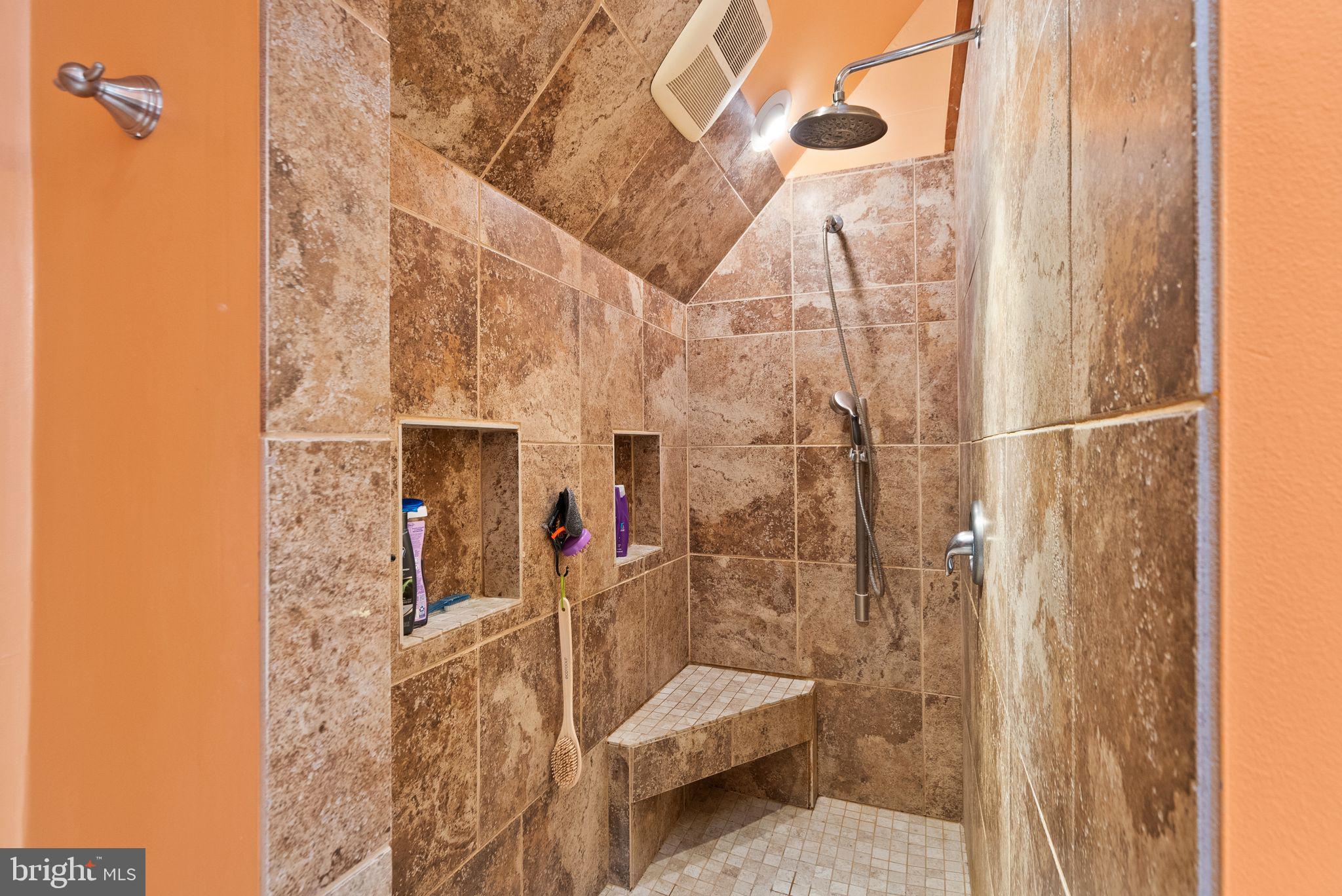 NORTH RED OAK (WEST) - Residential