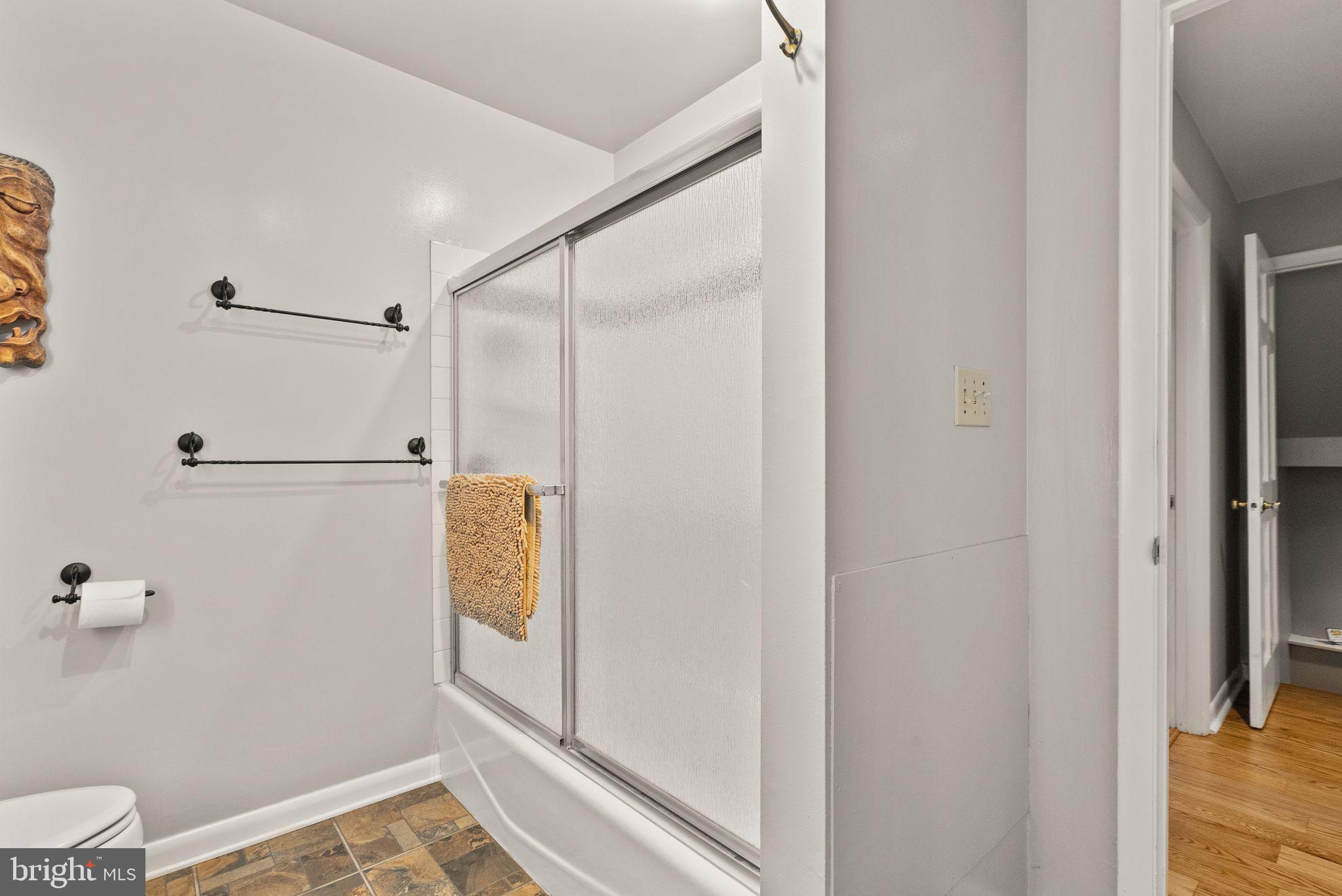 NORTH RED OAK (WEST) - Residential