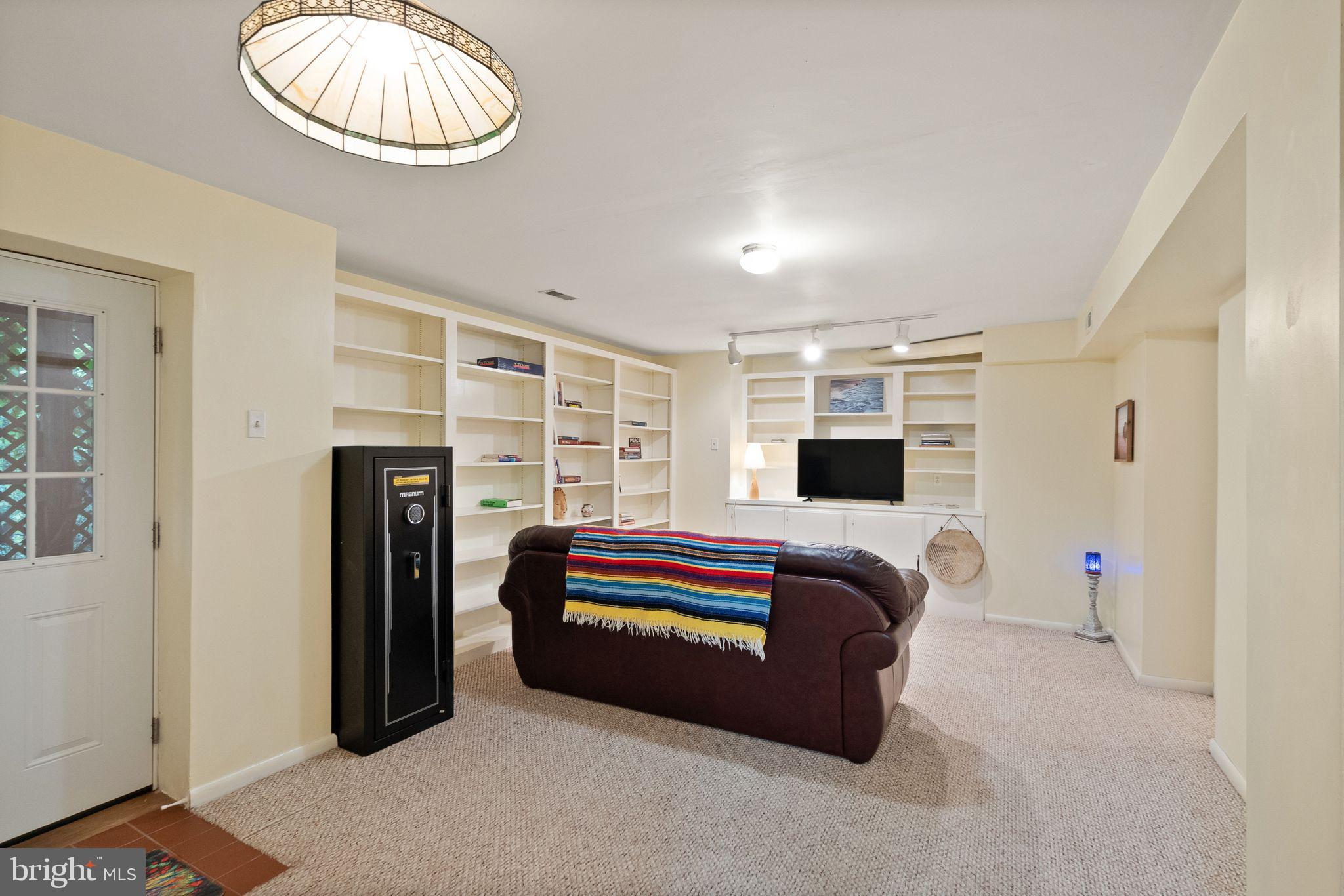 NORTH RED OAK (WEST) - Residential