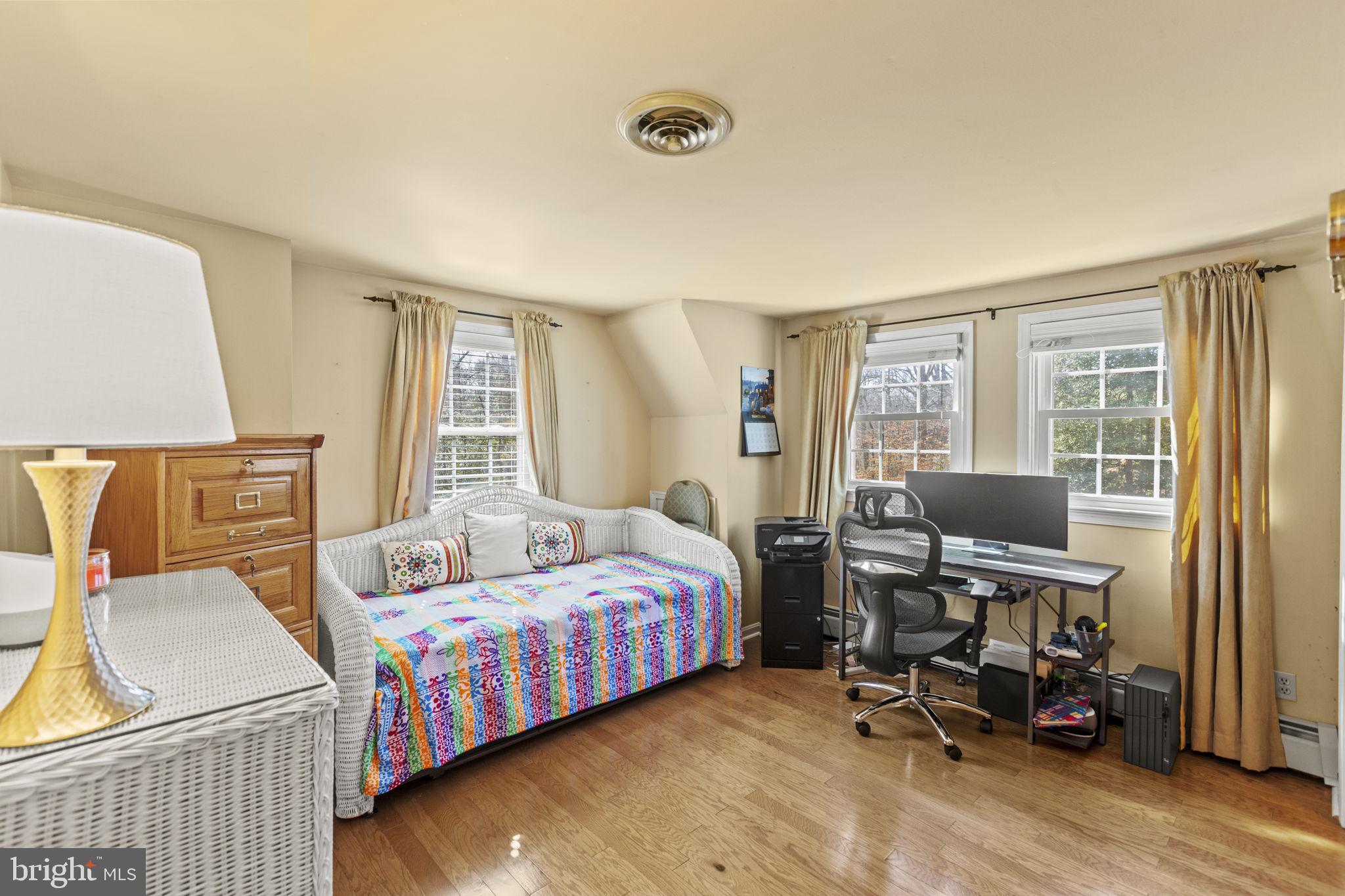 COLUMBIA PARK - Residential