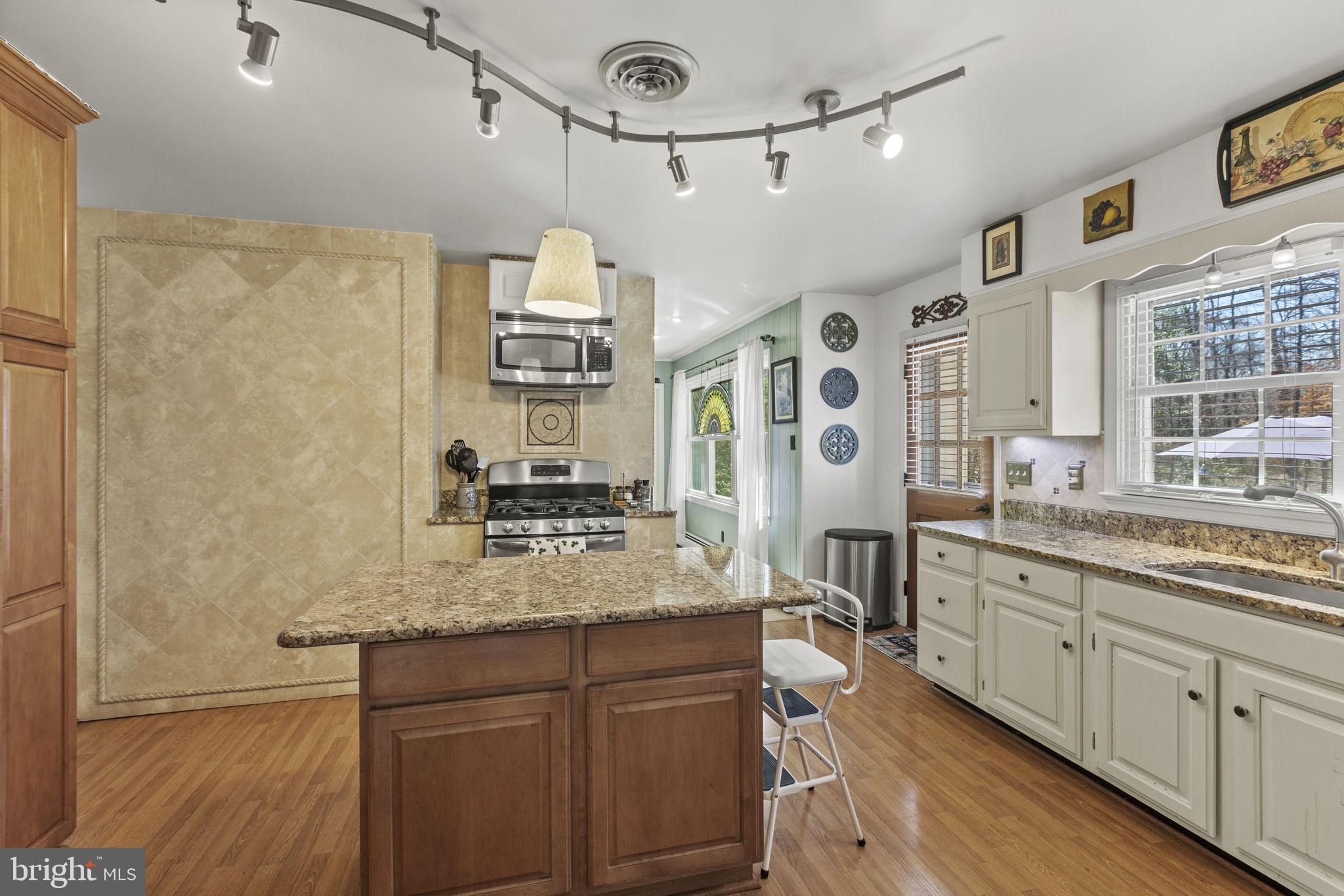 COLUMBIA PARK - Residential