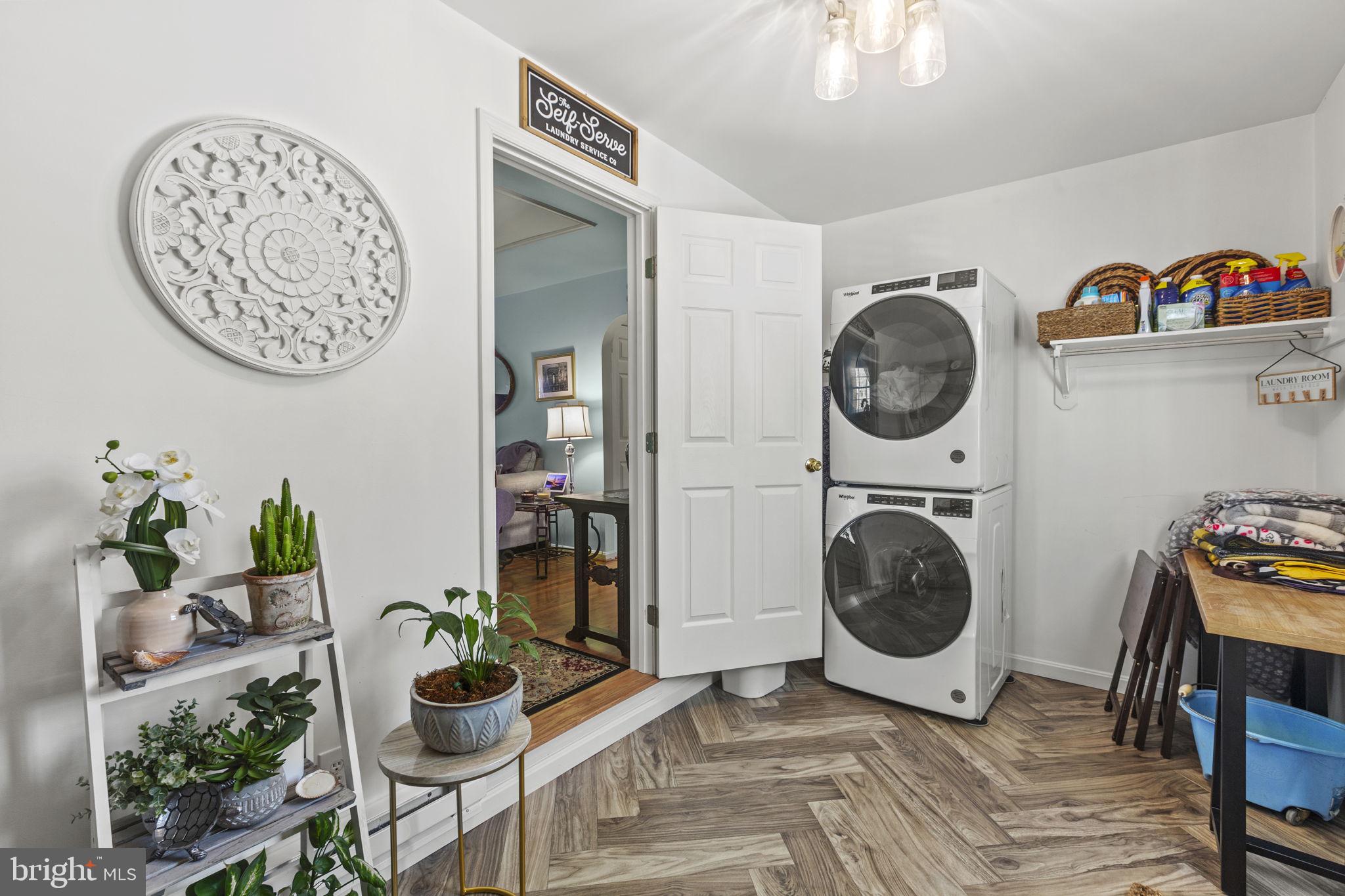 COLUMBIA PARK - Residential