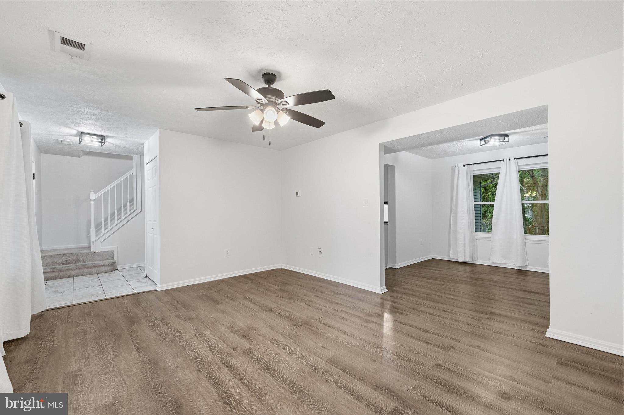 4060 COTTONTOP COURT