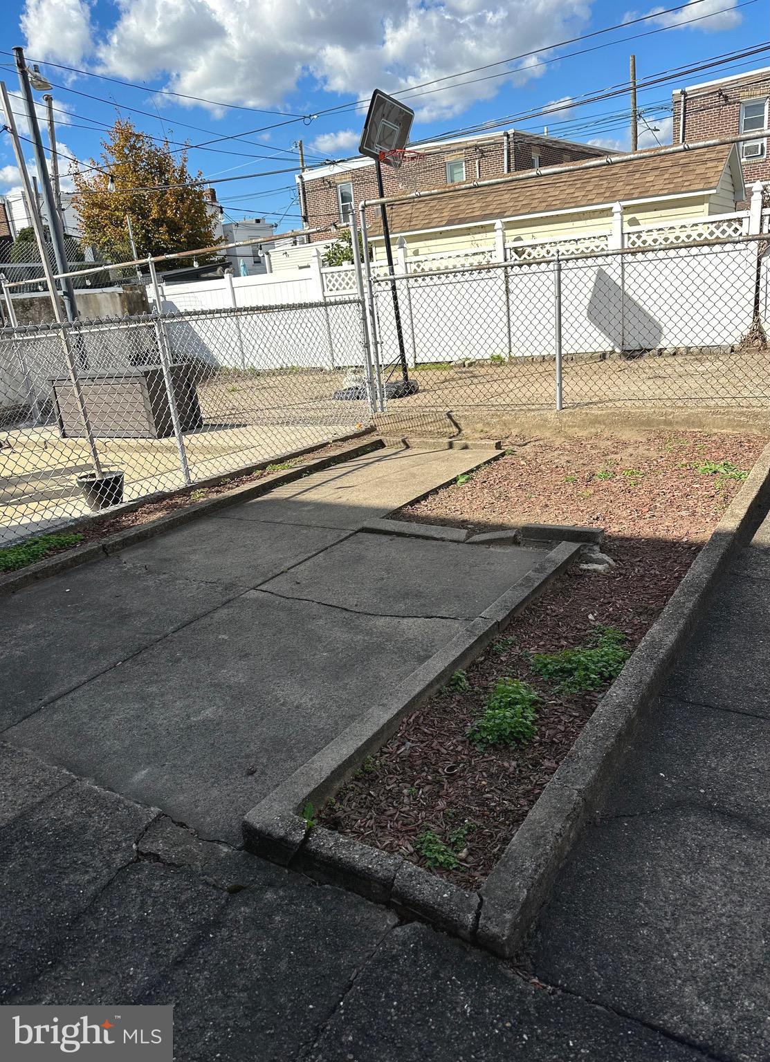 PORT RICHMOND - Residential