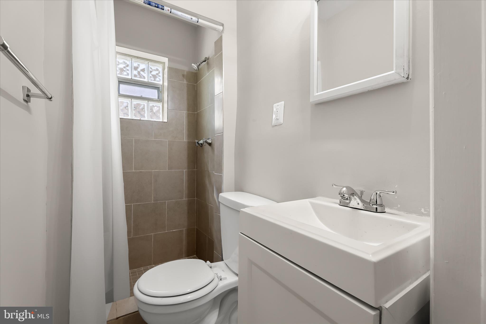 WINDSOR HILLS - Residential