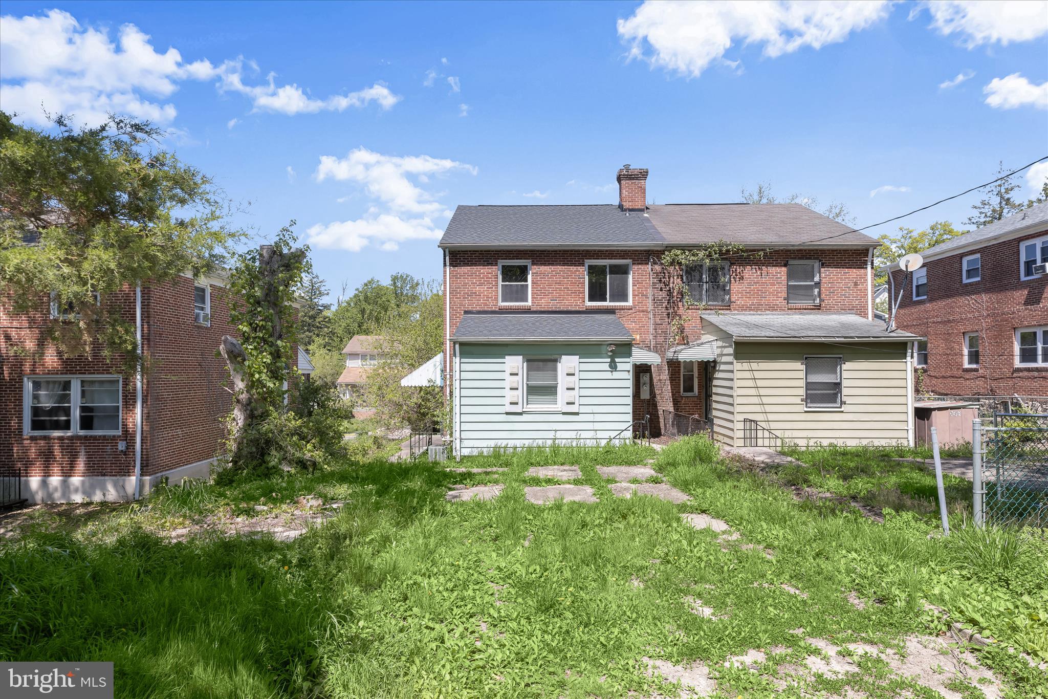 WINDSOR HILLS - Residential