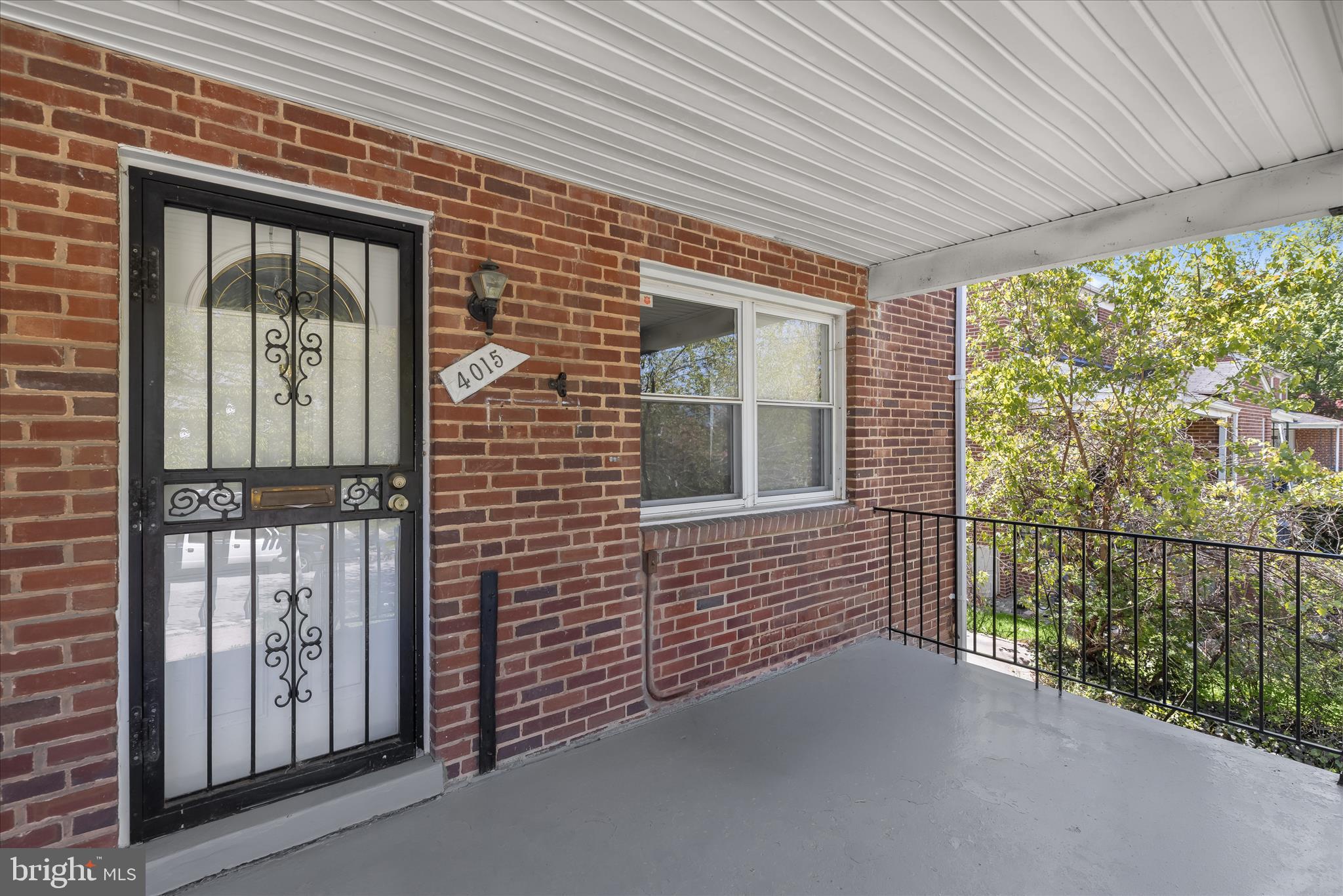 WINDSOR HILLS - Residential