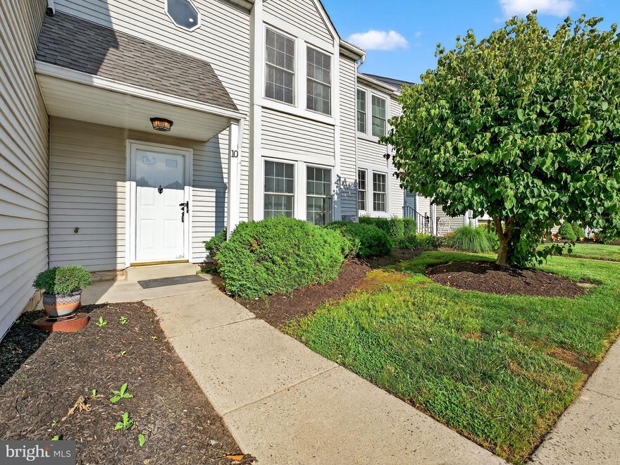 This fully newly renovated 3-bedroom, 2.5-bath townhouse is in the quiet Maple Ridge community in Conshohocken, PA. 
The location is close to major highways including PA Turnpike, Route US 476, and major shopping areas including King of Prussia, Plymouth Meeting and Willow Grove Mall.

This is one of the few house in the community that has three bedrooms. This modern home features a spacious living room, a kitchen with quartz countertops, an island, and stainless-steel Samsung appliances. The dining room opens to a rear deck, and there's a half bath on the main floor, and 2 hallway storage closets. The flooring is brand new wall to wall. New baseboards and more!
Head to the second floor to find the primary bedroom suite, featuring two closets and a new bathroom with modern fixtures.
There are two other nice sized bedrooms each with its own closet. There is a new hallway second bathroom with modern fixtures. The laundry room is tucked away nicely in a hallway closet, with washer and dryer. There is another storage closet in the hallway for additional storage.

Schedule your showing today!