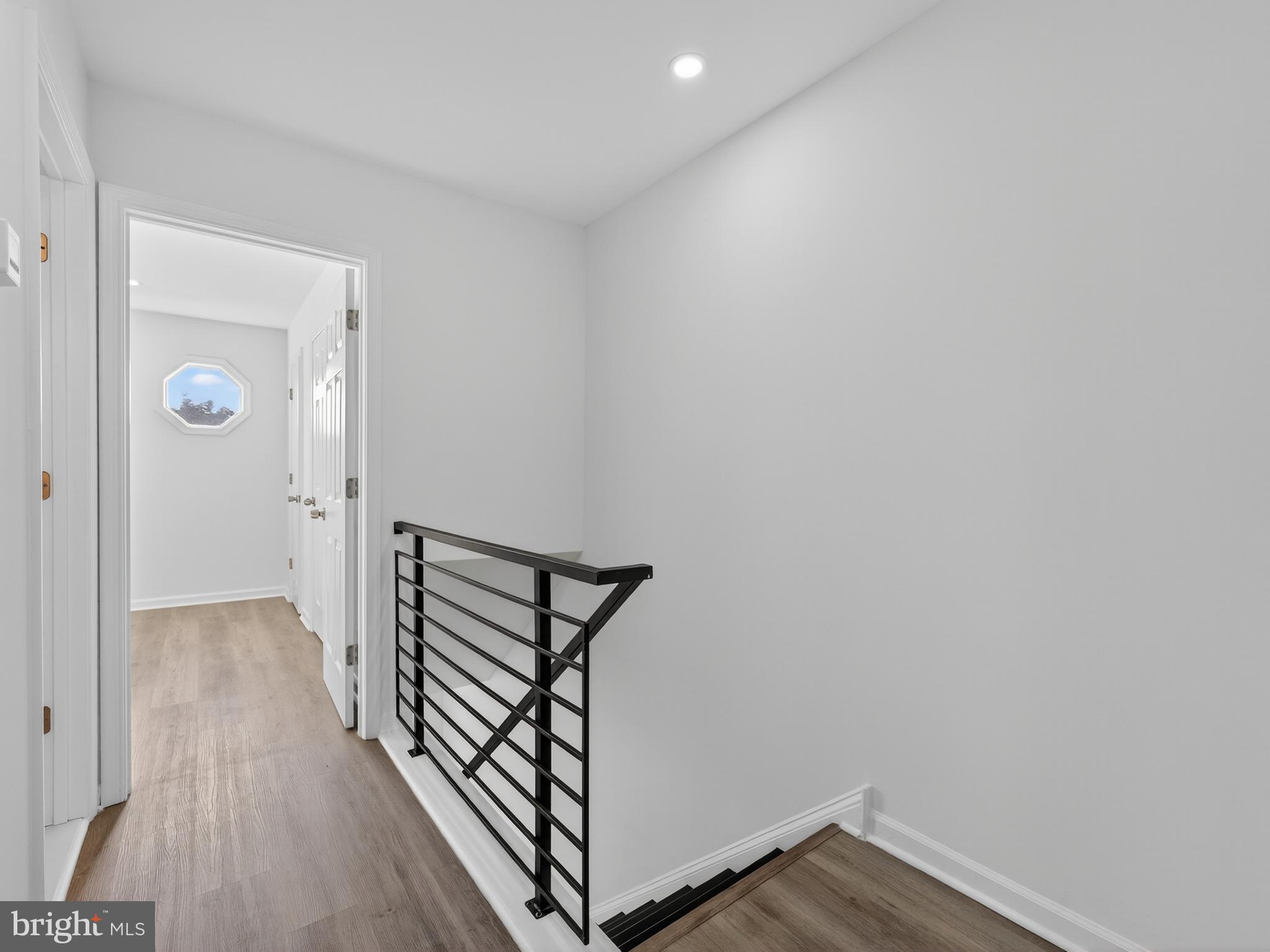 MAPLE RIDGE - Residential