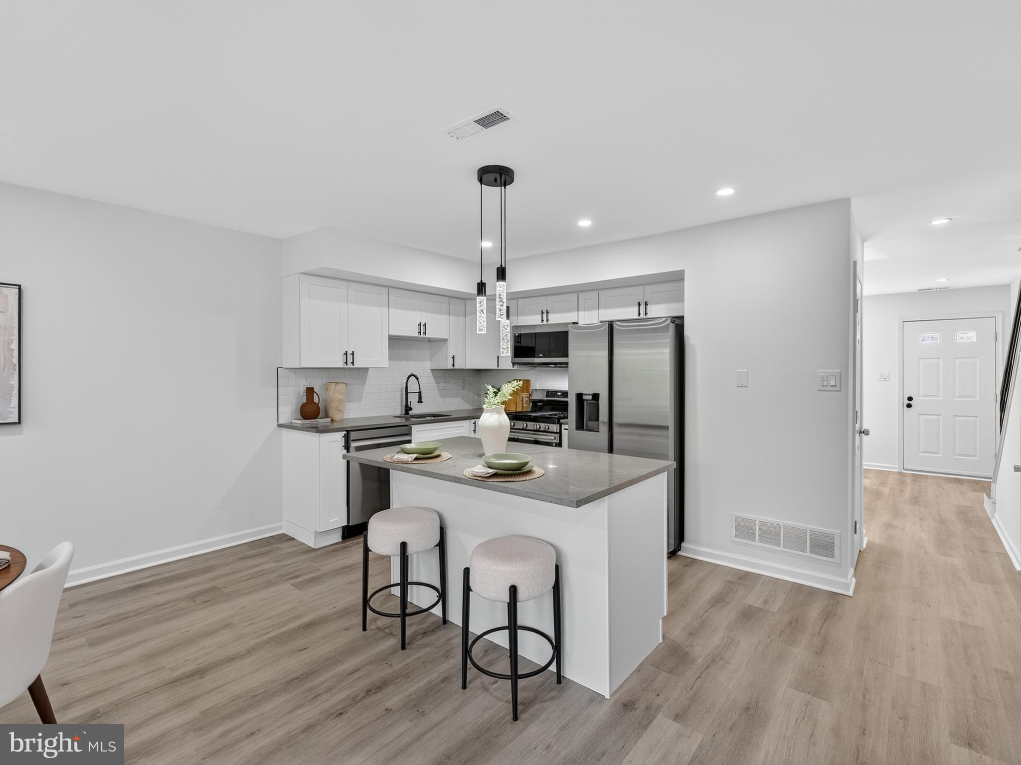 MAPLE RIDGE - Residential