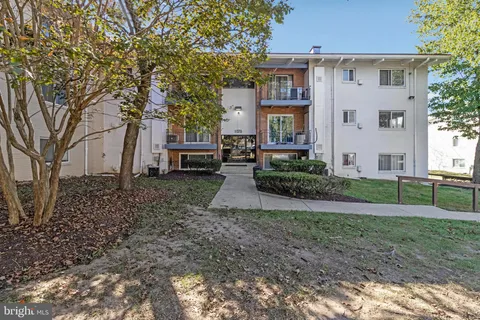 11370 Cherry Hill Road Unit 1P104, Beltsville, MD MLS: MDPG2198252