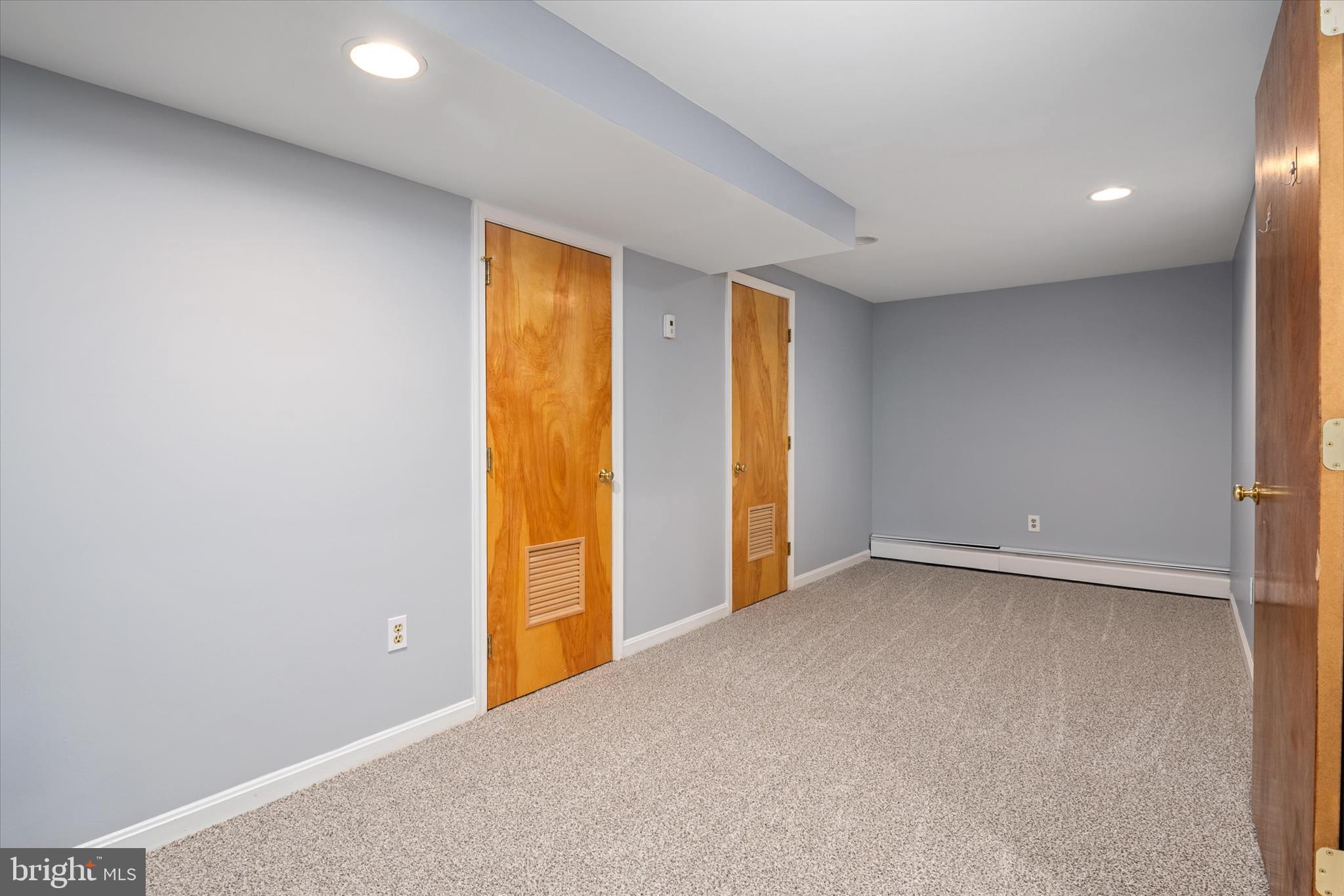 CARROLLTON MANOR - Residential