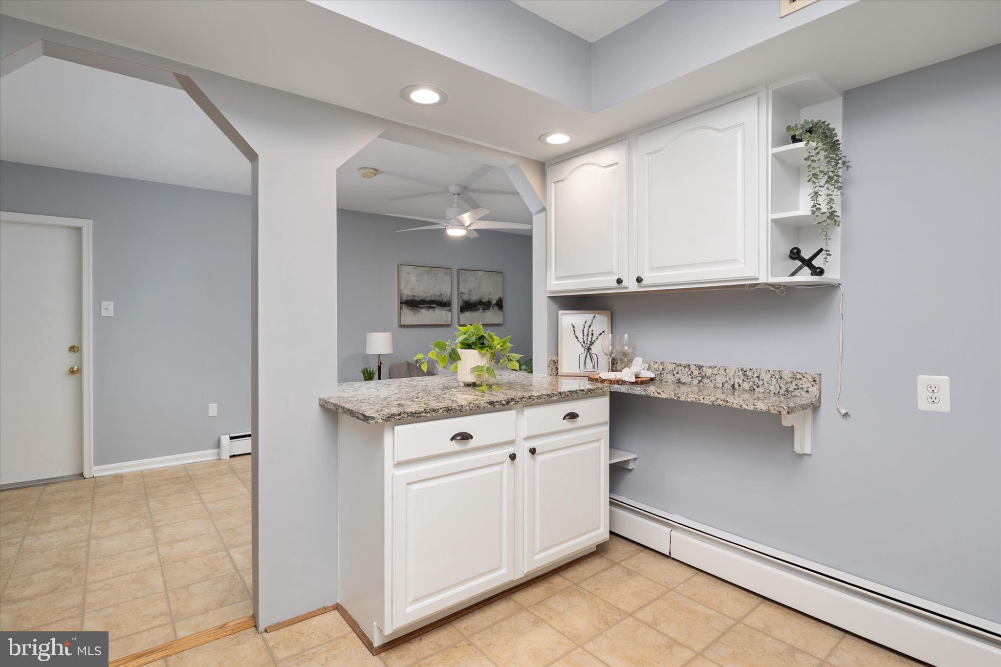 CARROLLTON MANOR - Residential