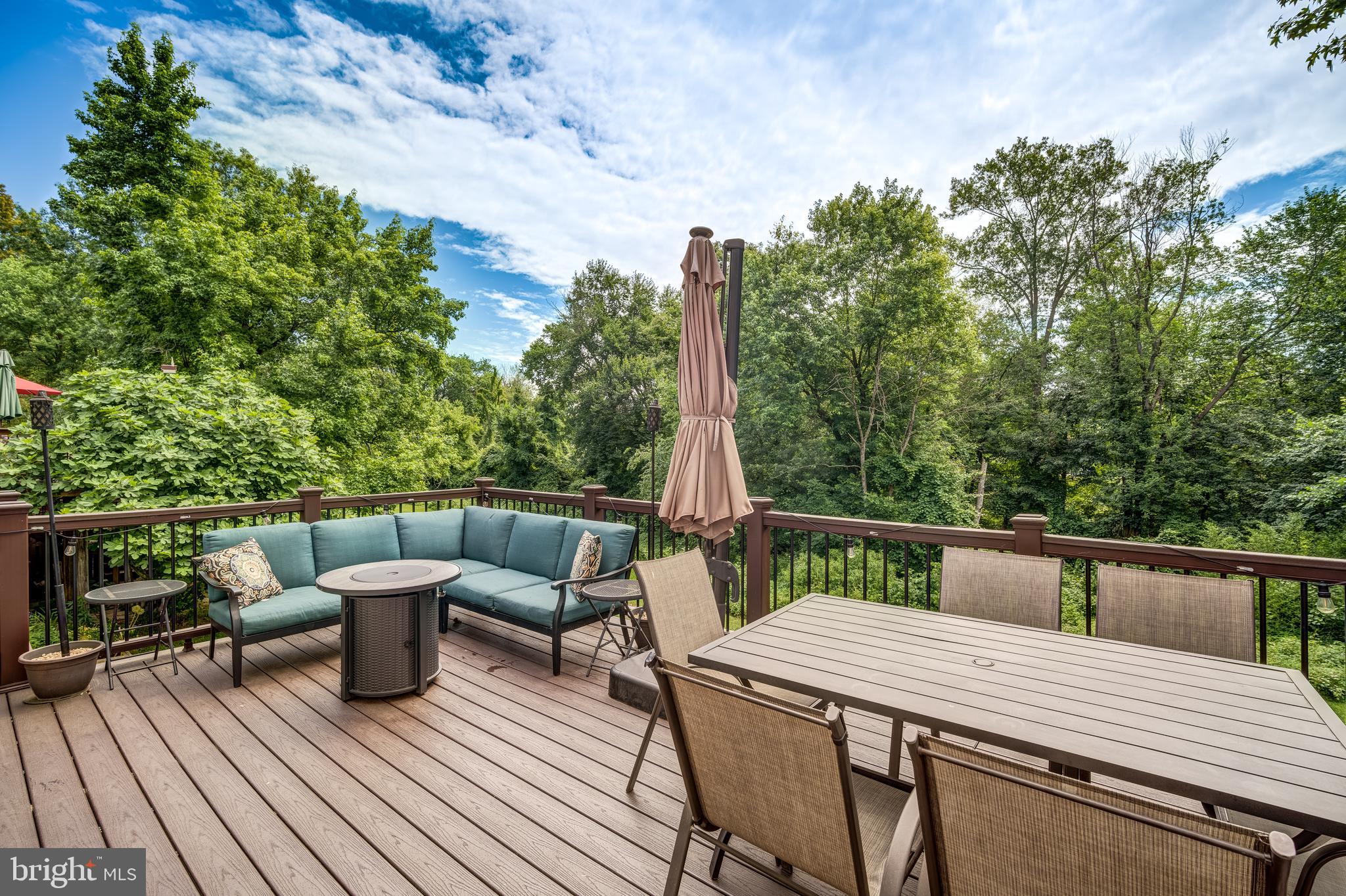 DUNN LORING VILLAGE - Residential