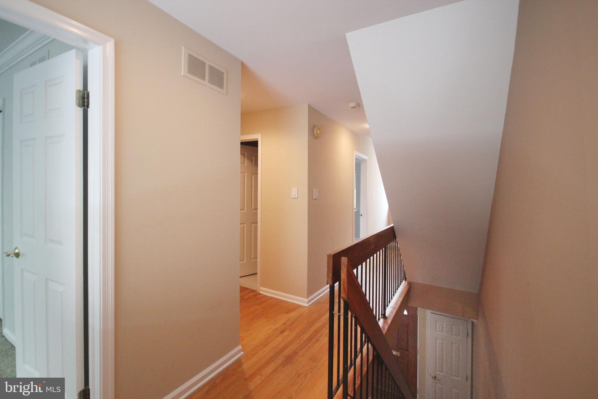 LOGAN SQUARE - Residential