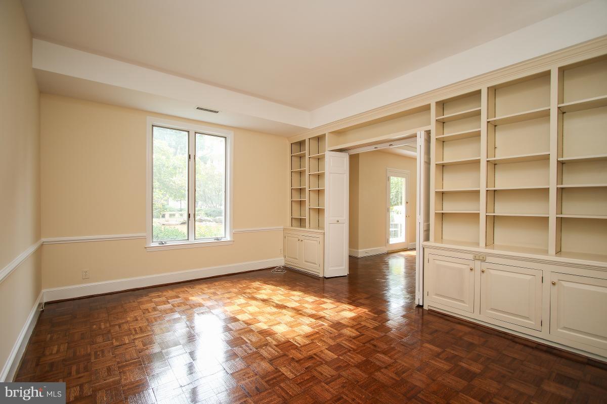 8101 CONN AVE - Residential