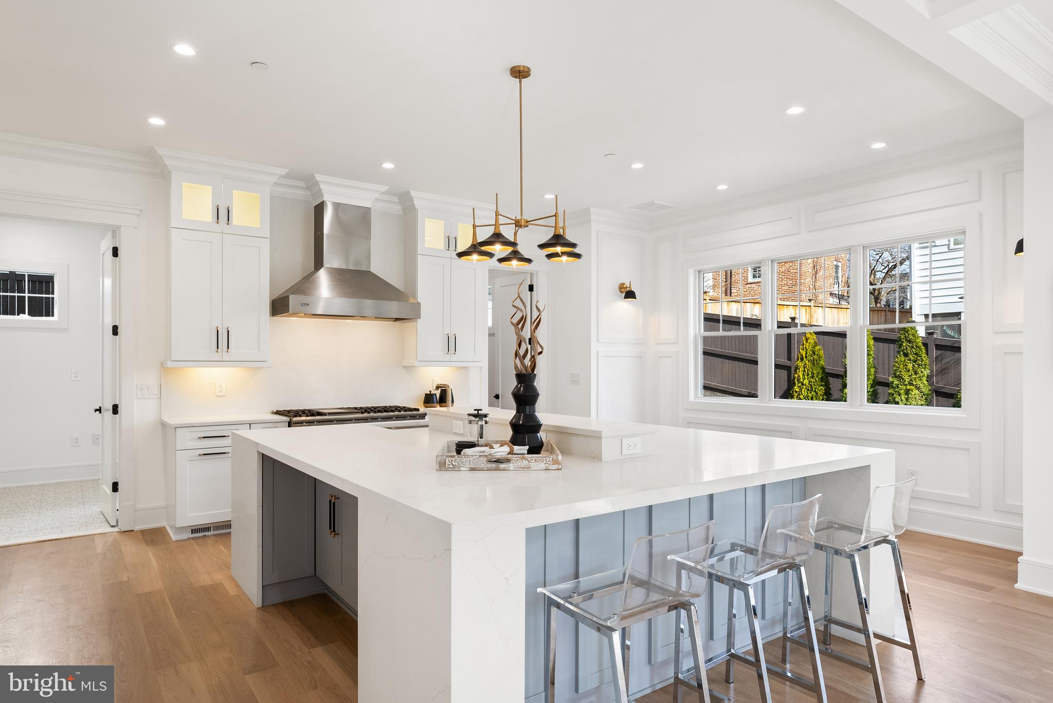 WESTMORELAND HILLS - Residential