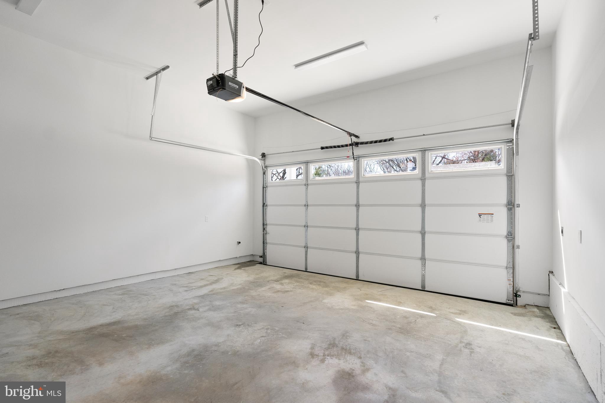 WESTMORELAND HILLS - Residential