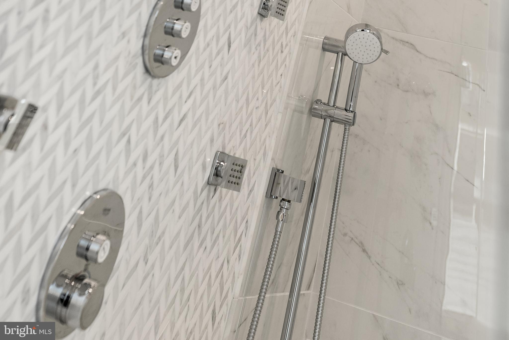 WESTMORELAND HILLS - Residential