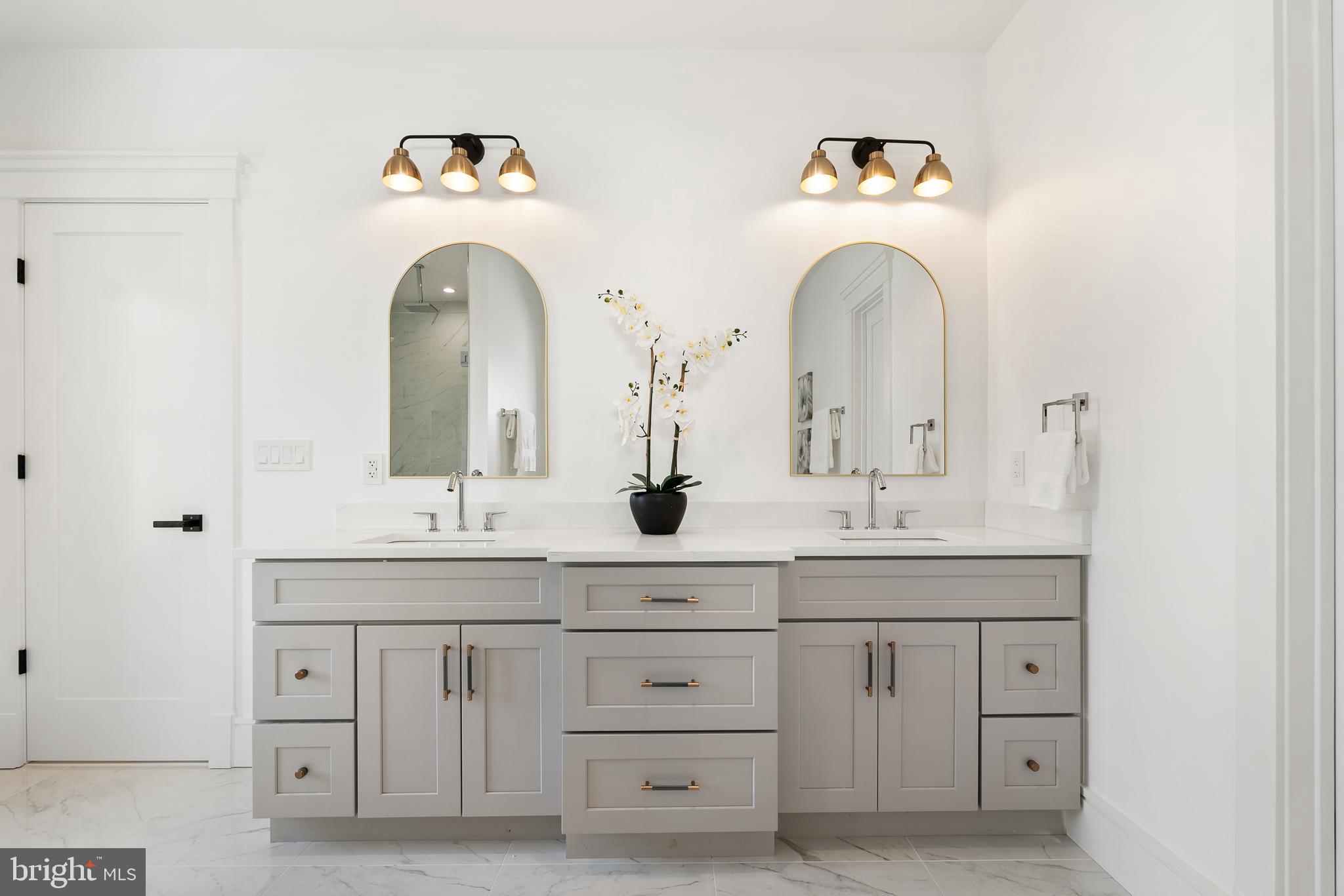 WESTMORELAND HILLS - Residential