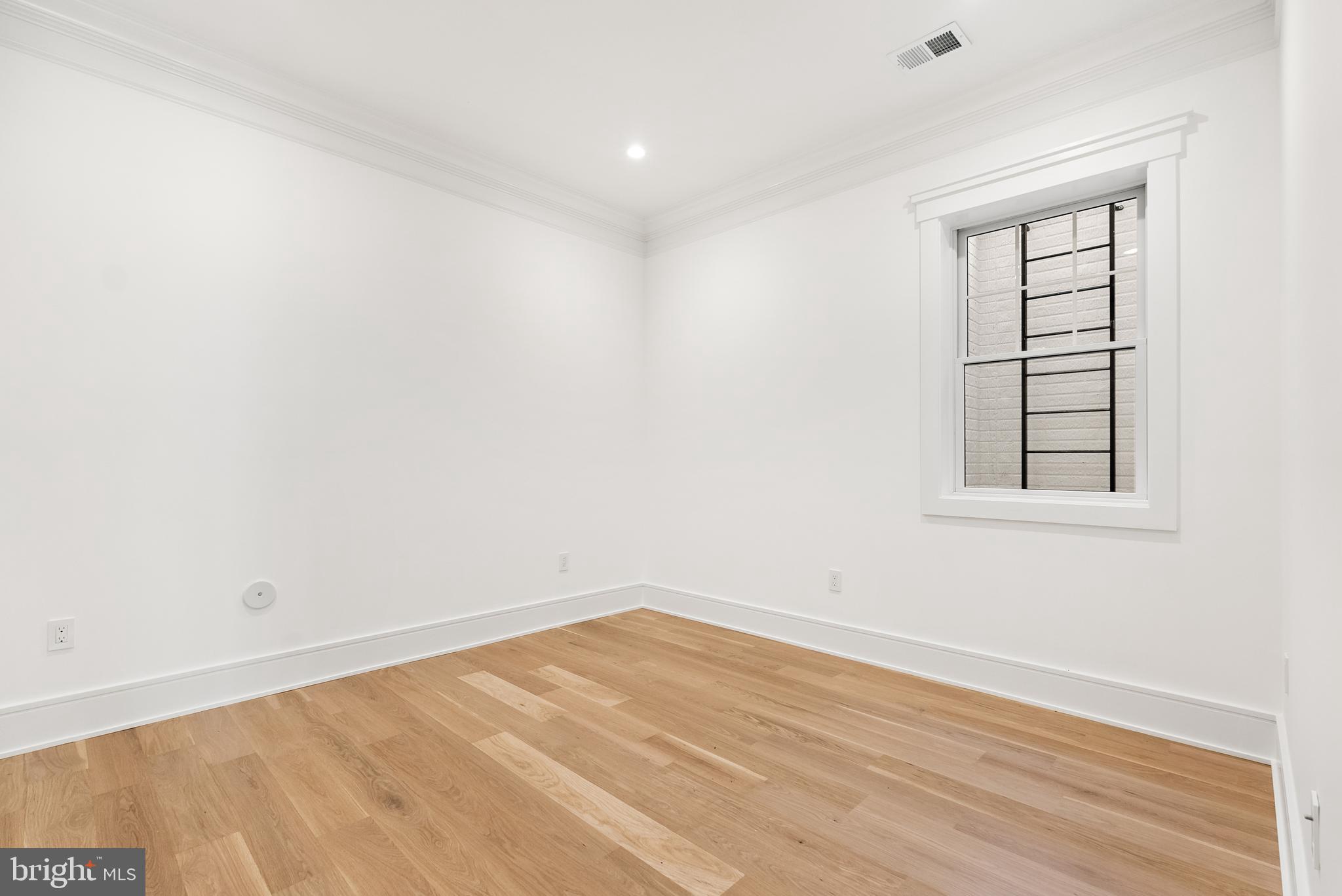 WESTMORELAND HILLS - Residential